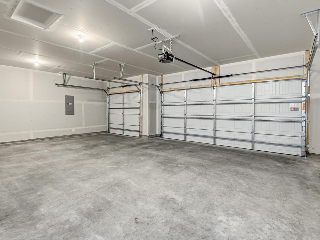700 Erin Circle Property Photo 34