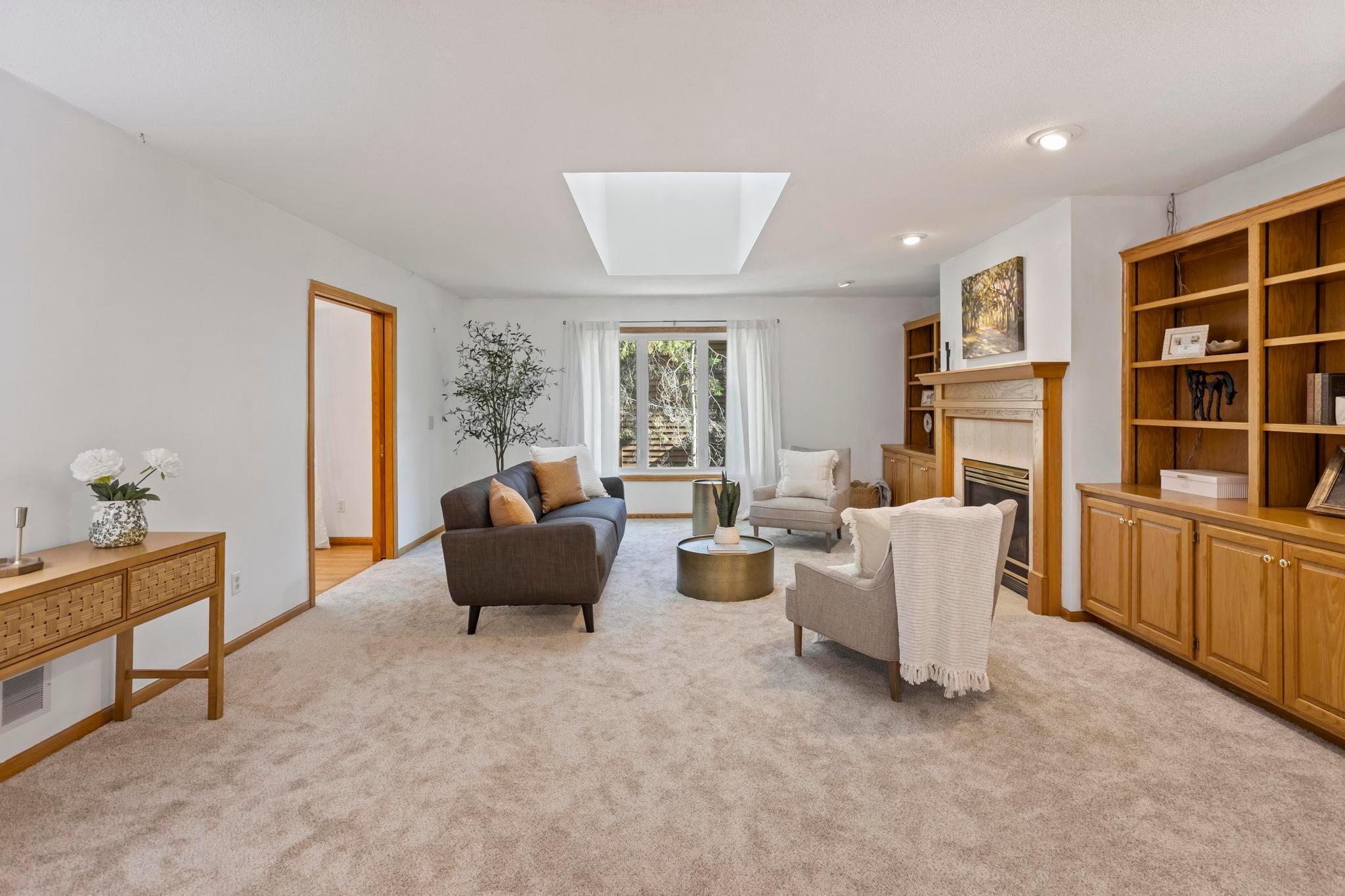 12827 Dover Court Property Photo 1