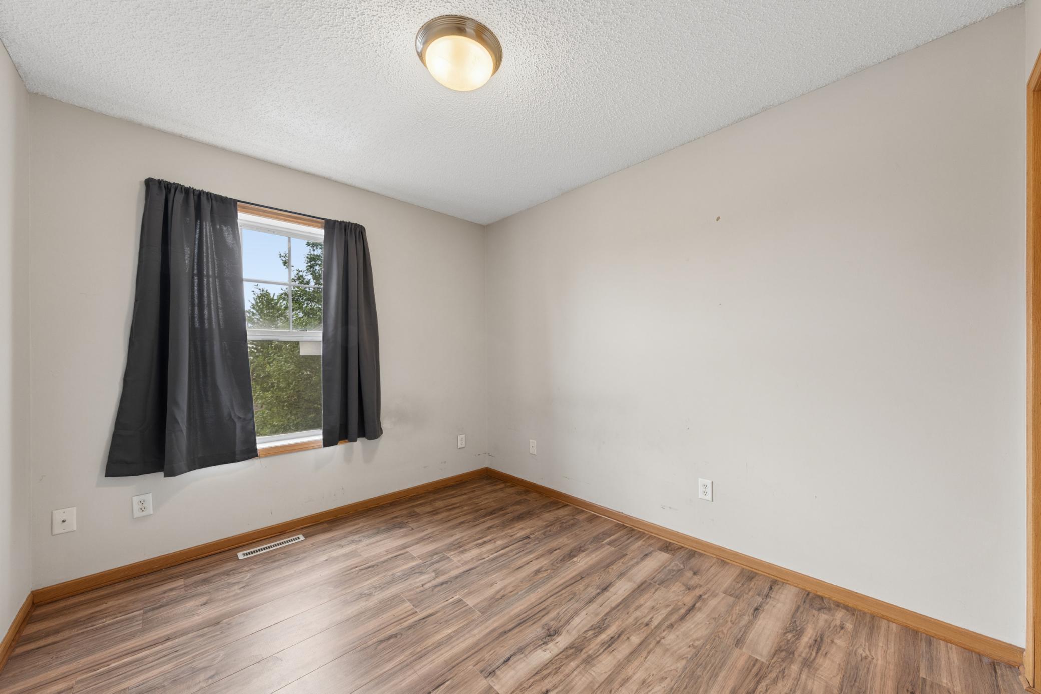 2555 11th Avenue Property Photo 14