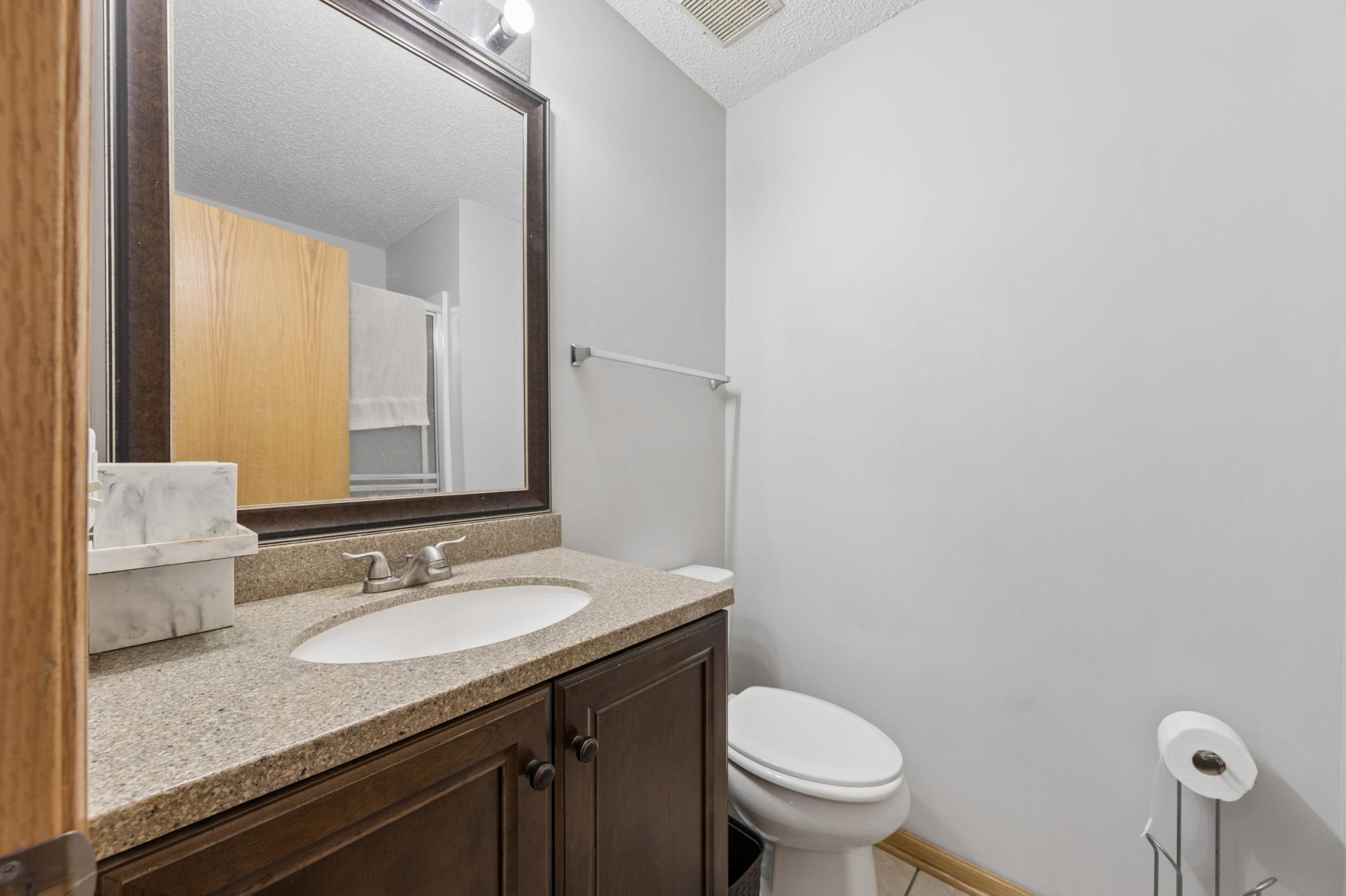 2555 11th Avenue Property Photo 17