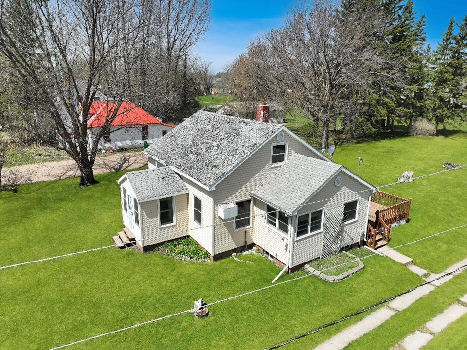 350 River Avenue Property Photo 2