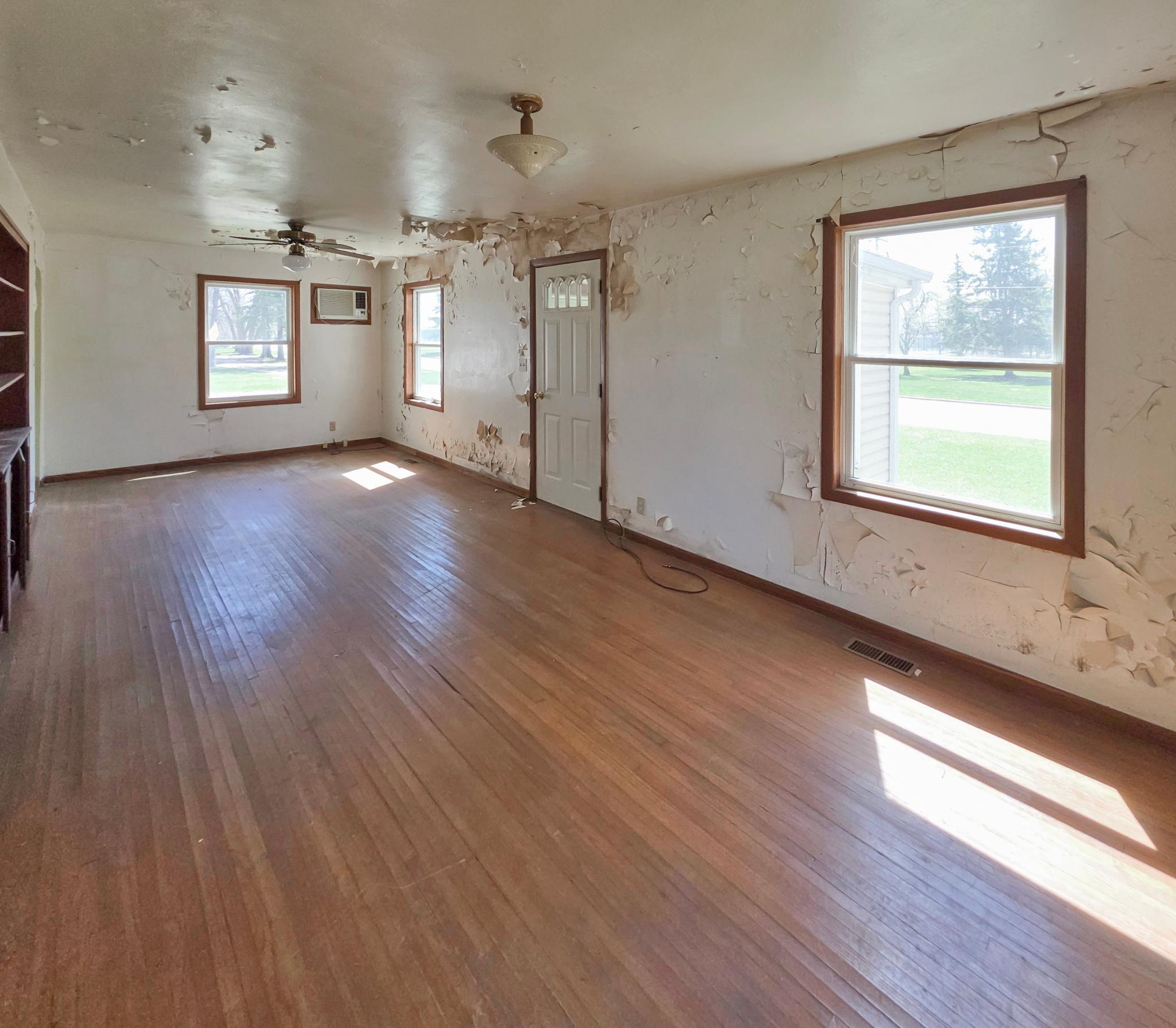350 River Avenue Property Photo 8