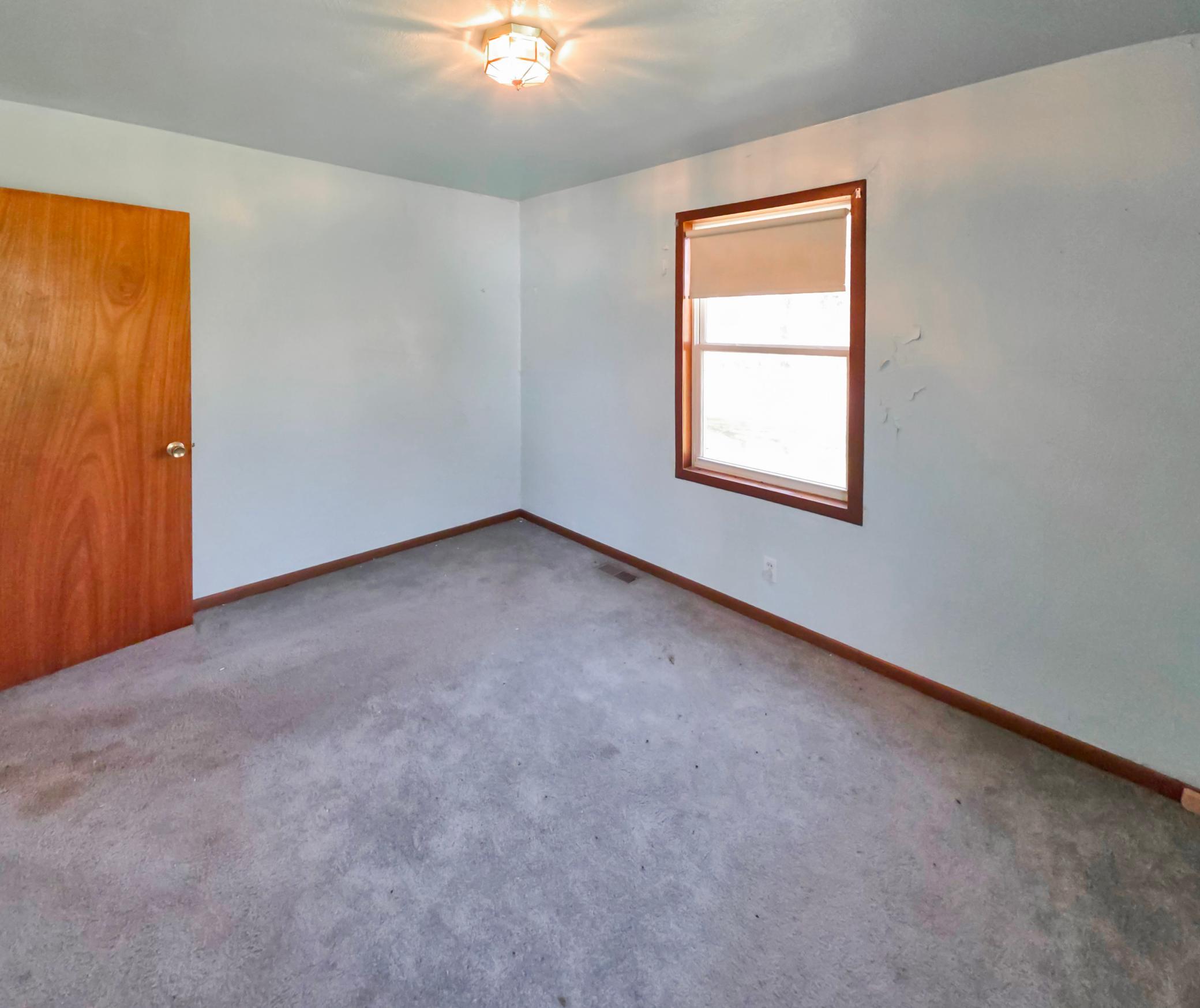 350 River Avenue Property Photo 11