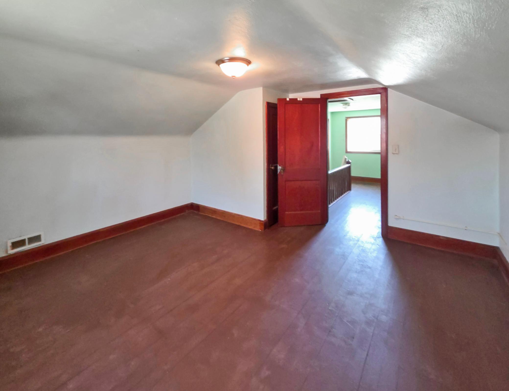 350 River Avenue Property Photo 15