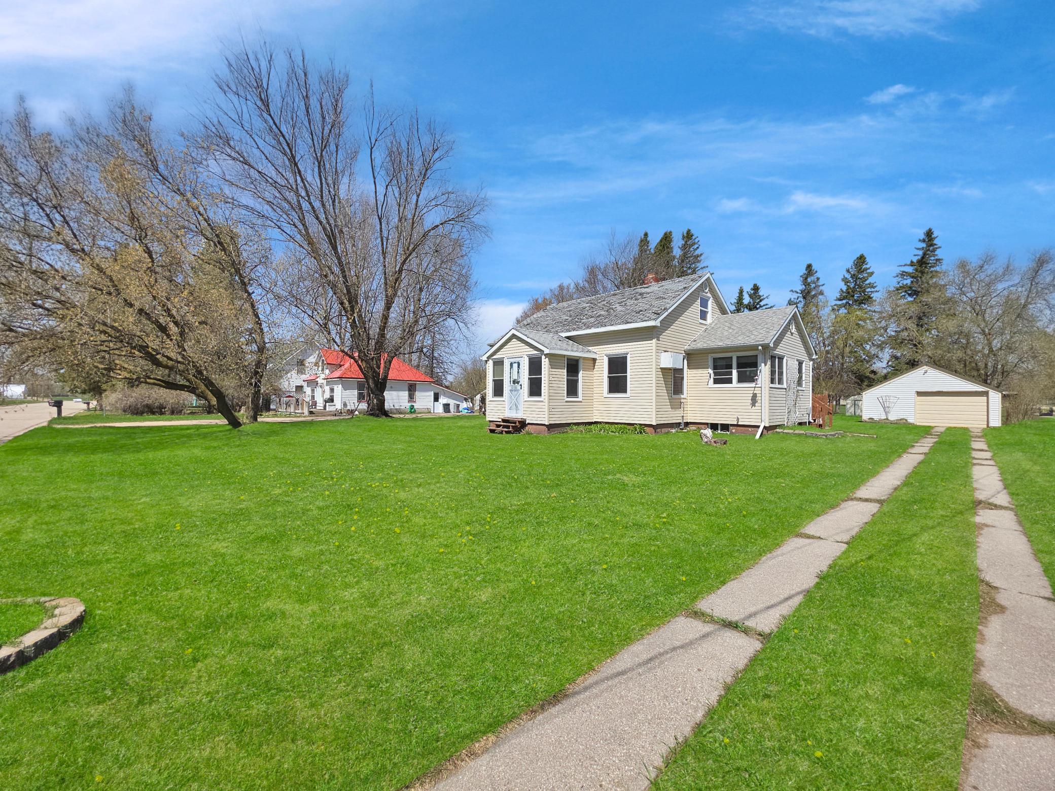 350 River Avenue Property Photo 16