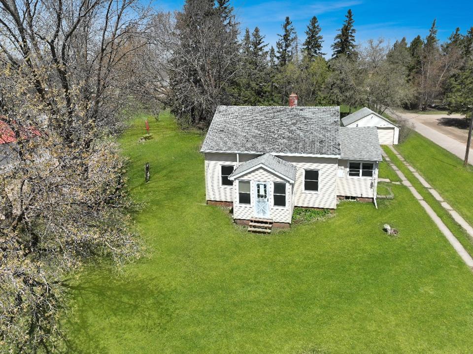 350 River Avenue Property Photo 23