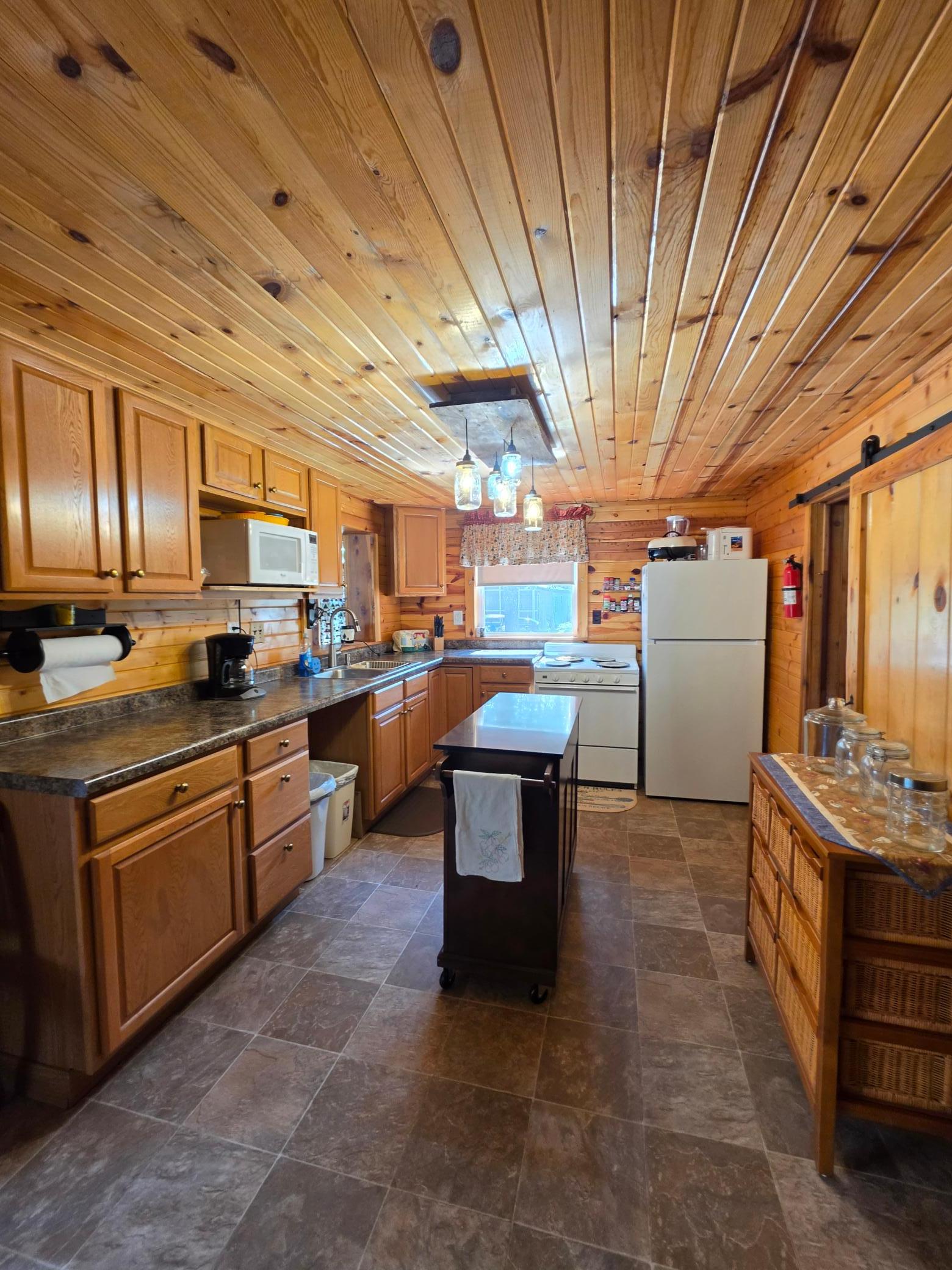 20267 State Highway 18 Property Photo 18