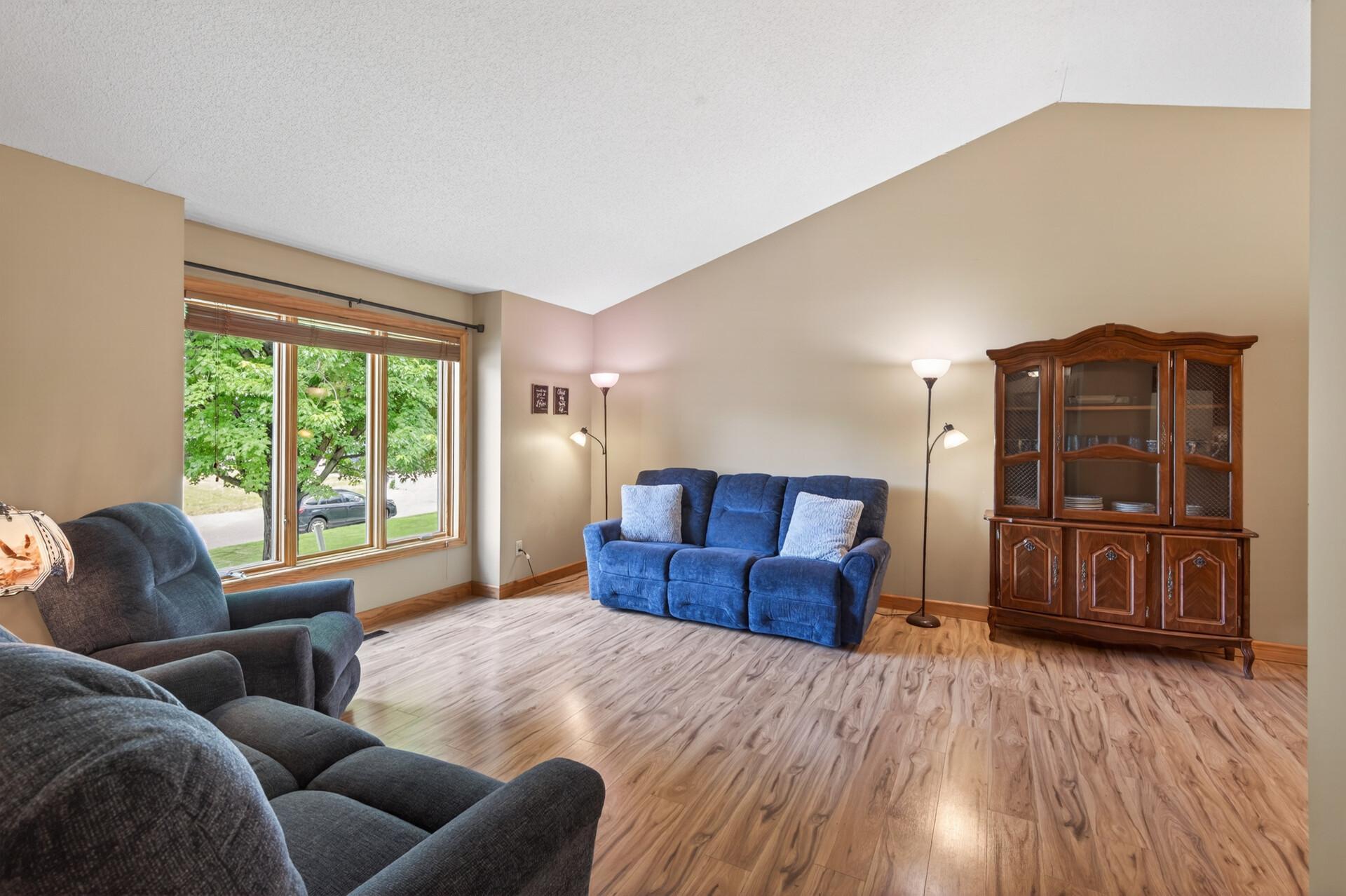 13628 Bryant Place S Property Photo 8