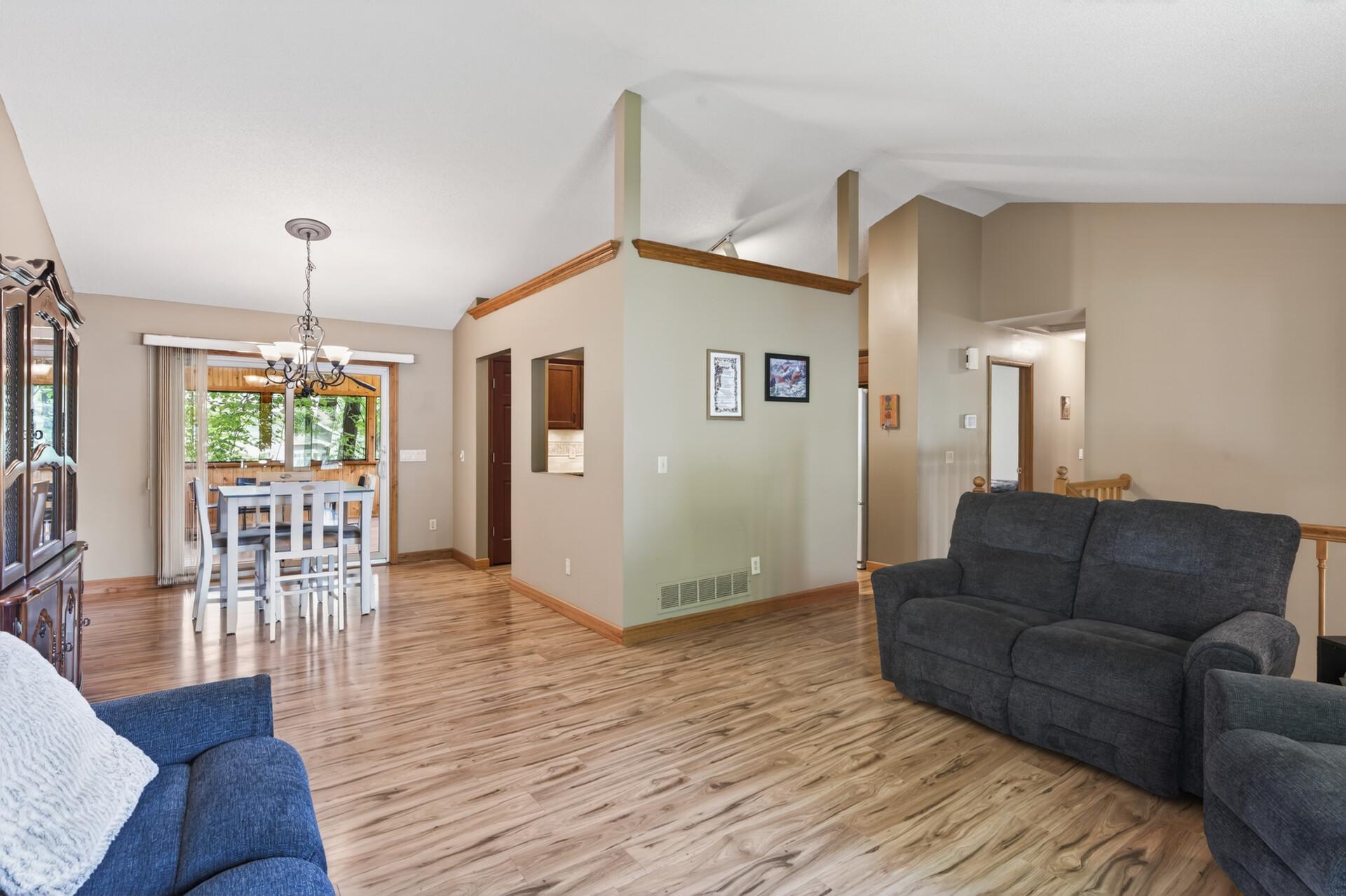 13628 Bryant Place S Property Photo 11
