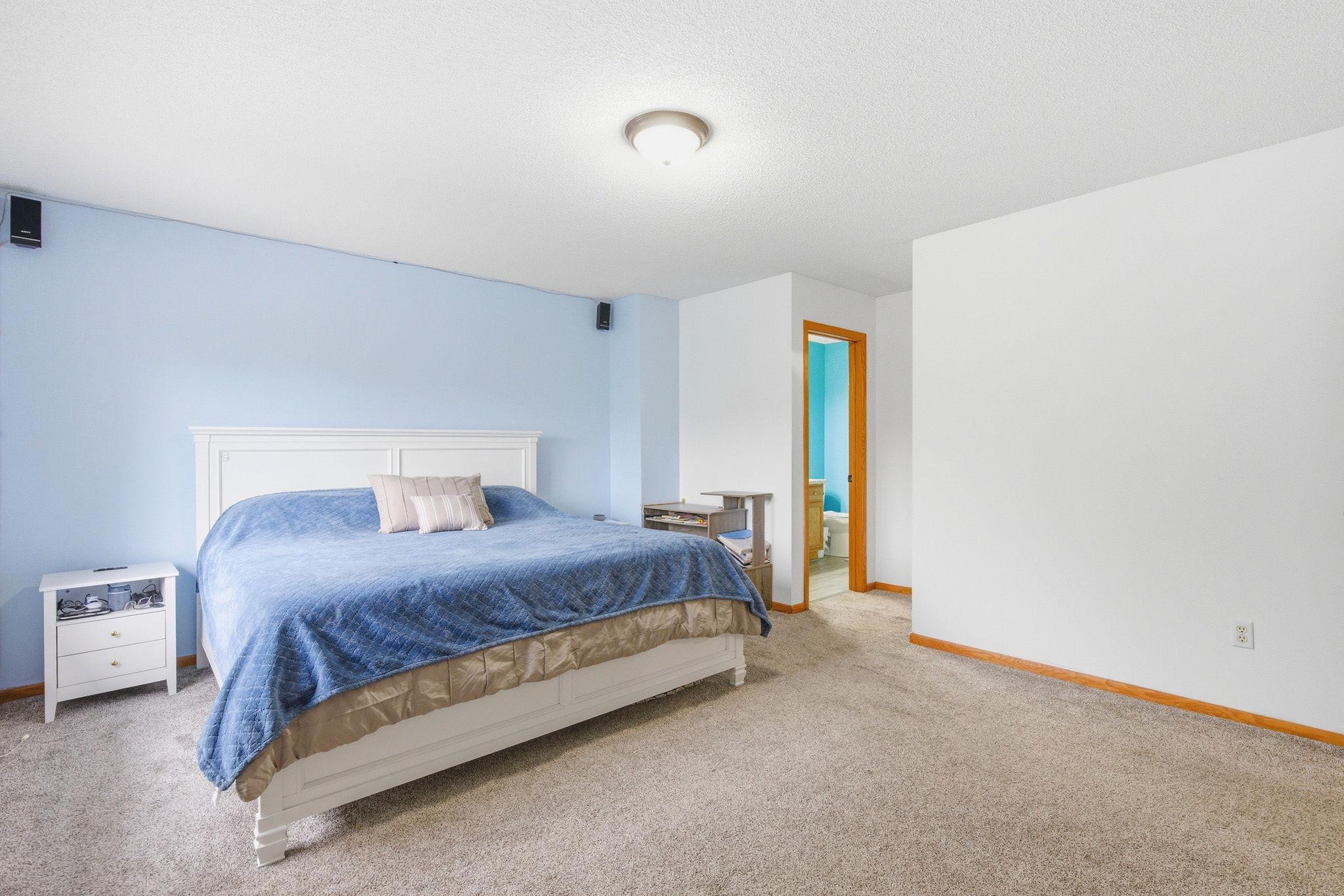 2058 Parkway Avenue Property Photo 19