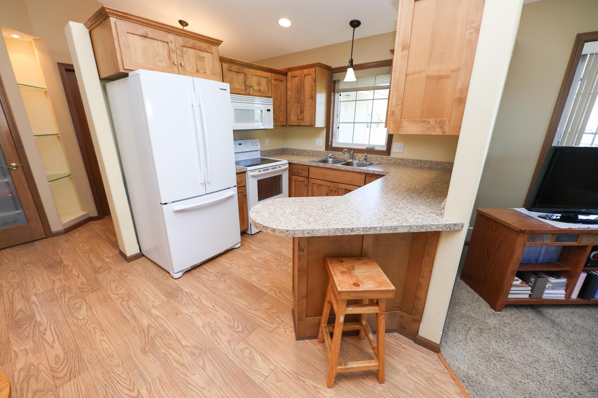 635 Dewberry Lane Property Photo 6