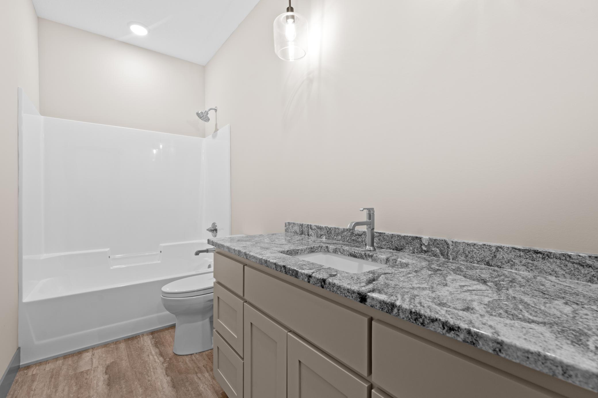 4904 Noble Drive Nw Property Photo 23