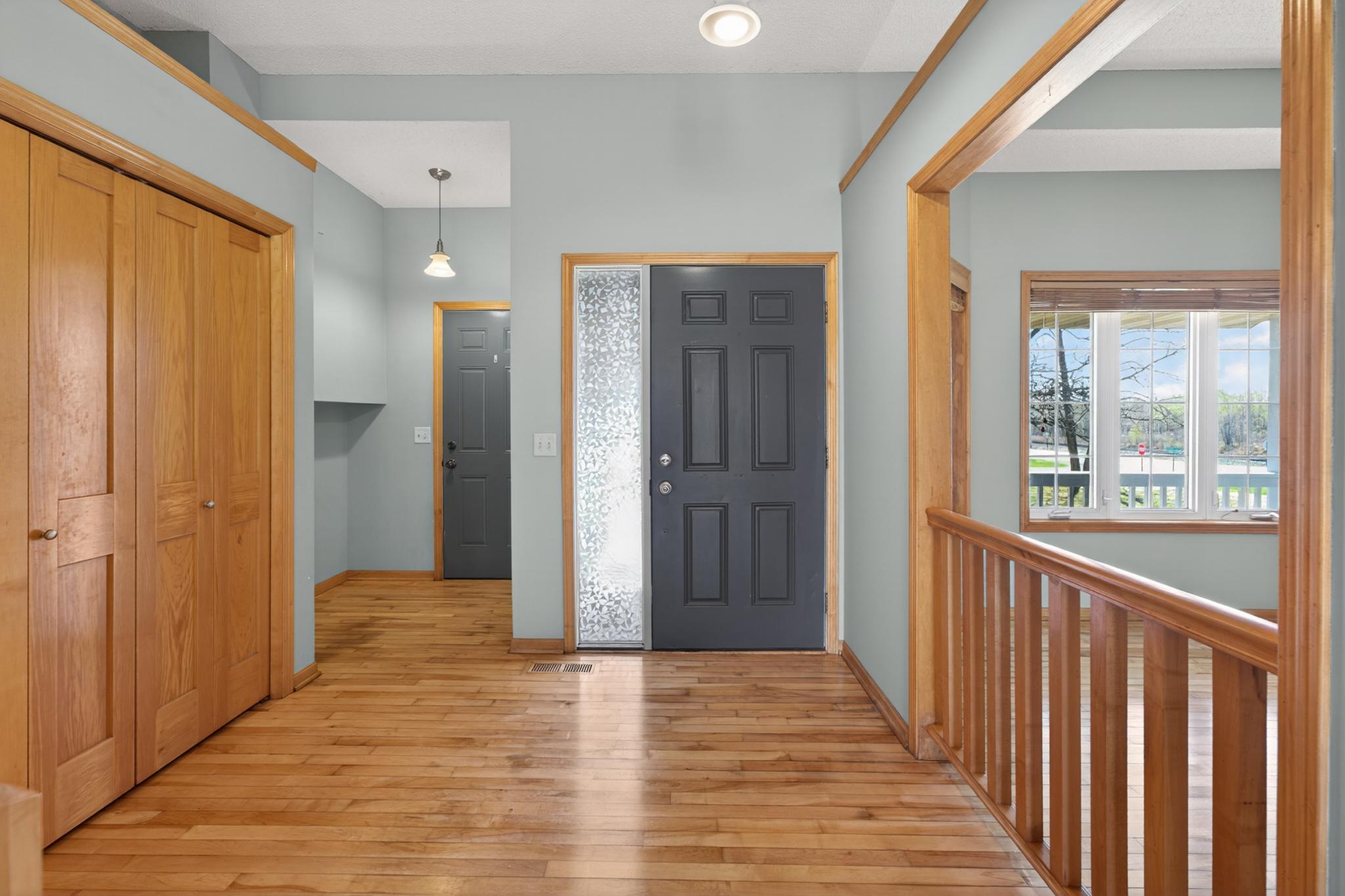 101 Carriage Hill Drive E Property Photo 3