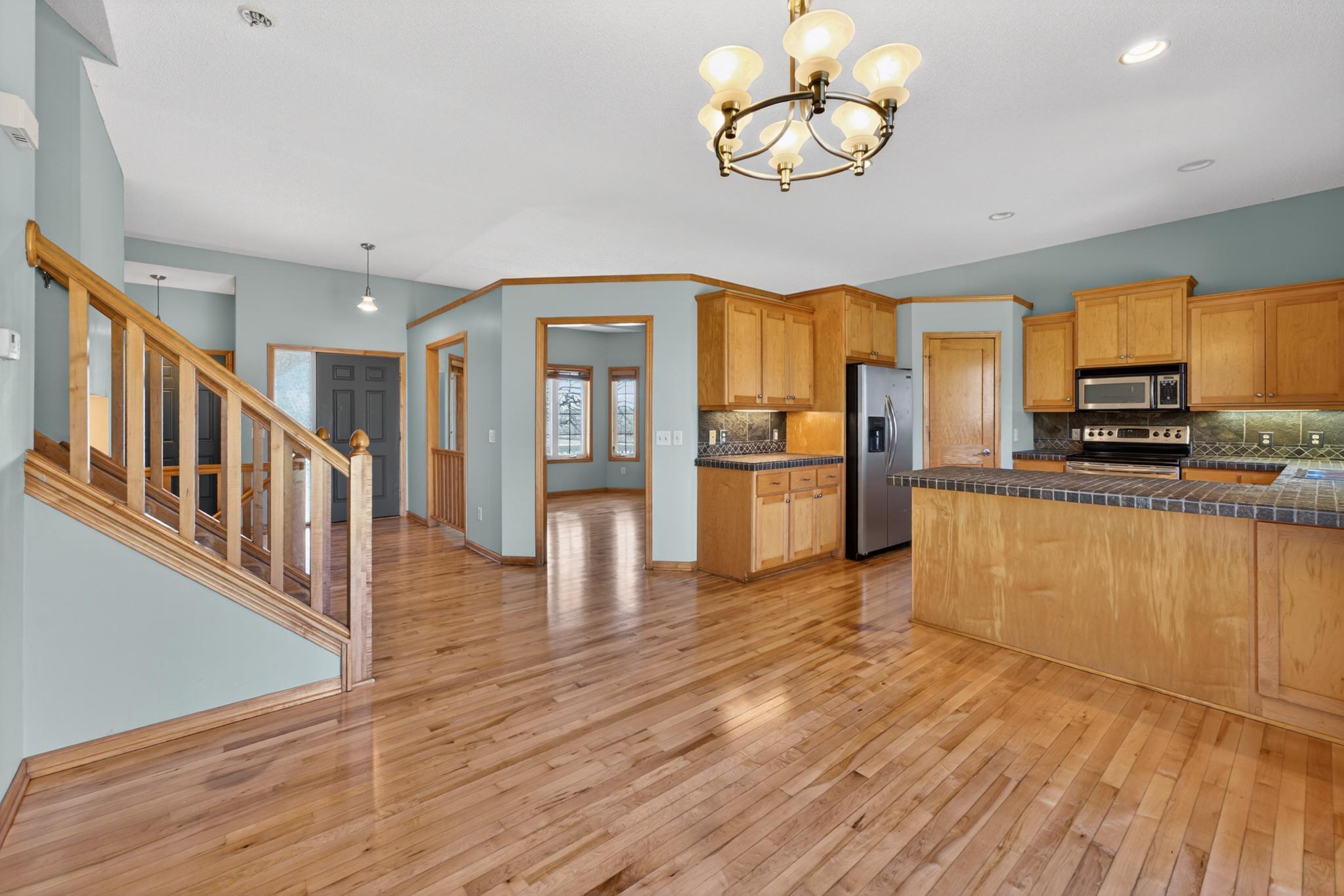 101 Carriage Hill Drive E Property Photo 4