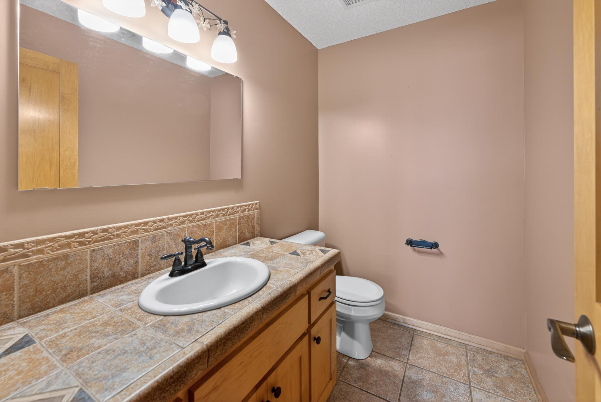 101 Carriage Hill Drive E Property Photo 28