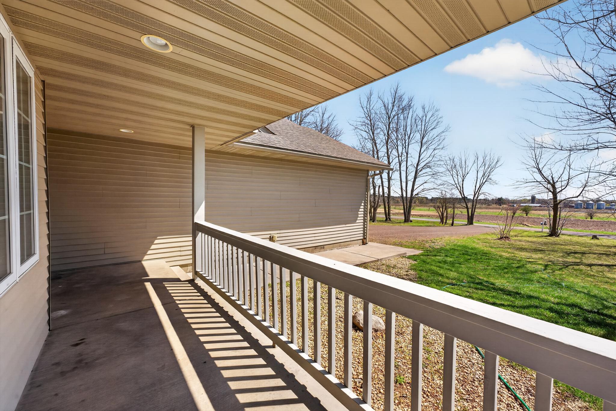 101 Carriage Hill Drive E Property Photo 36