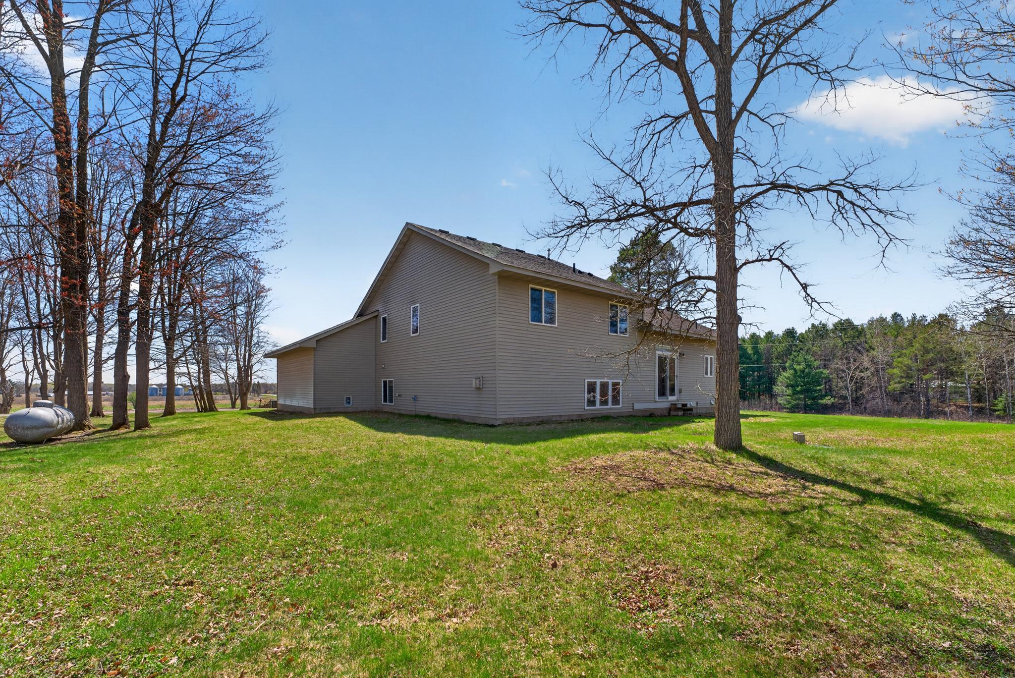 101 Carriage Hill Drive E Property Photo 38