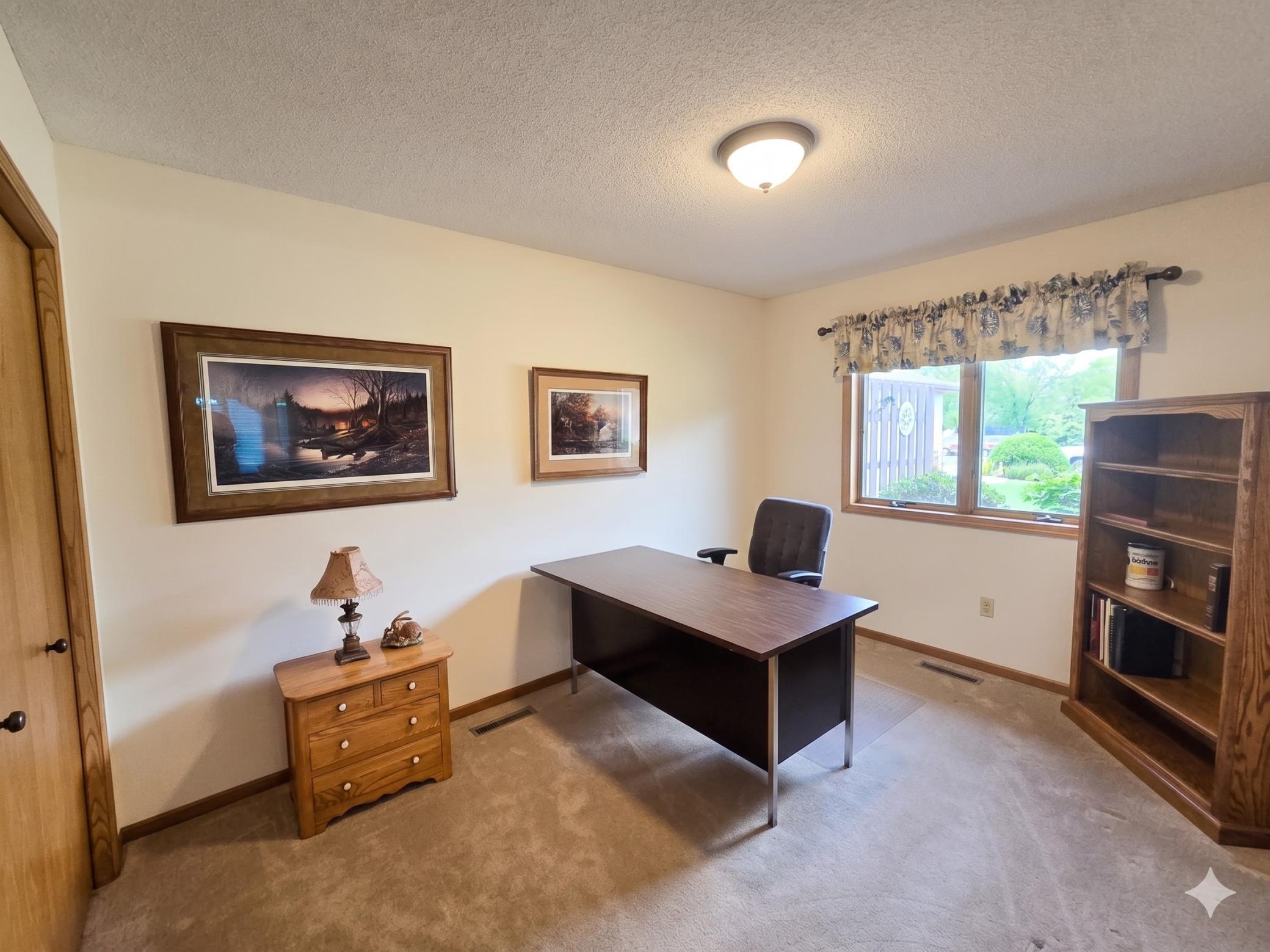 2126 Vierling Drive E Property Photo 18