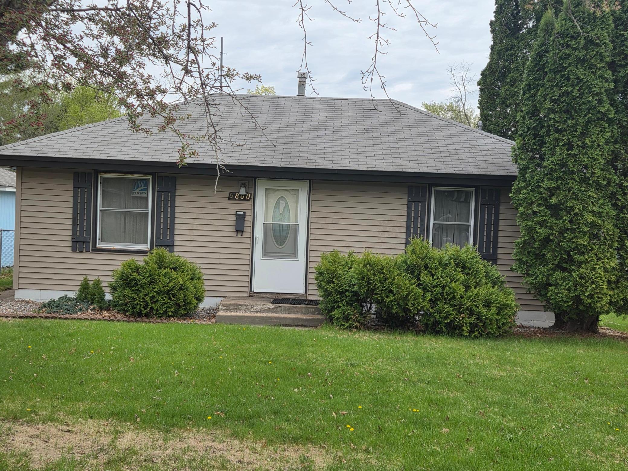 6800 Perry Avenue N Property Photo 1
