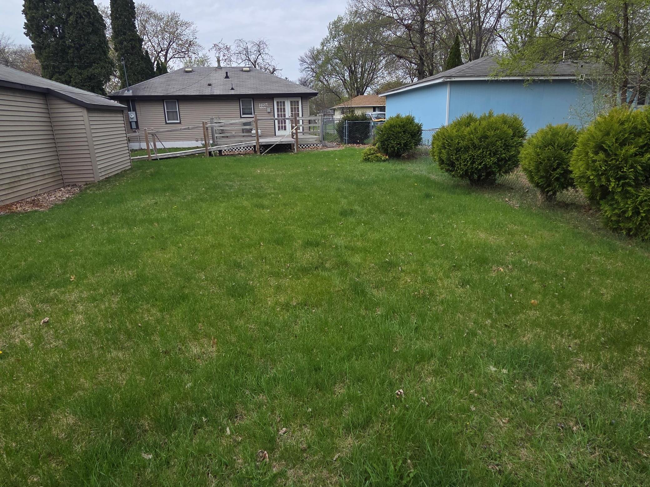 6800 Perry Avenue N Property Photo 7