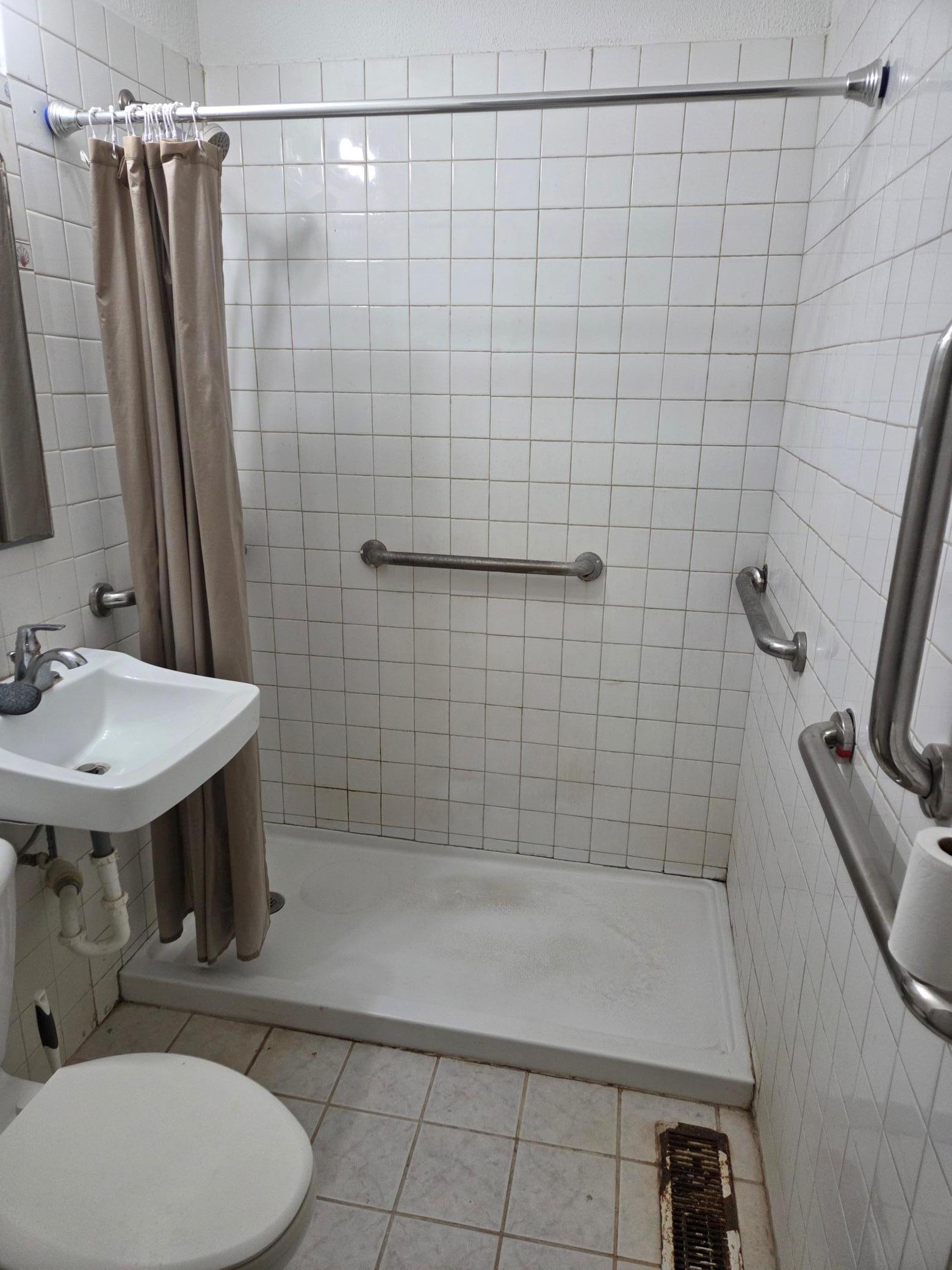 6800 Perry Avenue N Property Photo 11