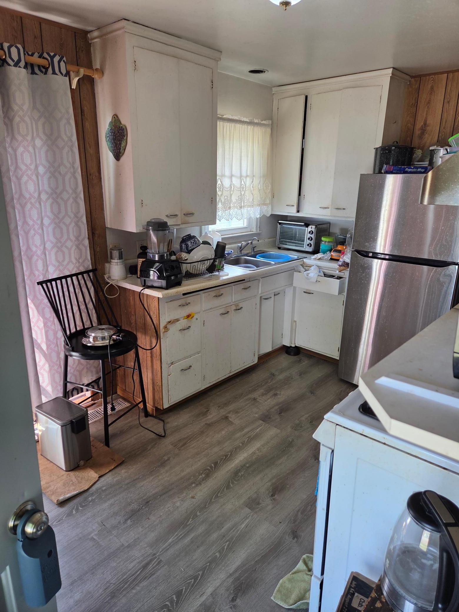 6800 Perry Avenue N Property Photo 12