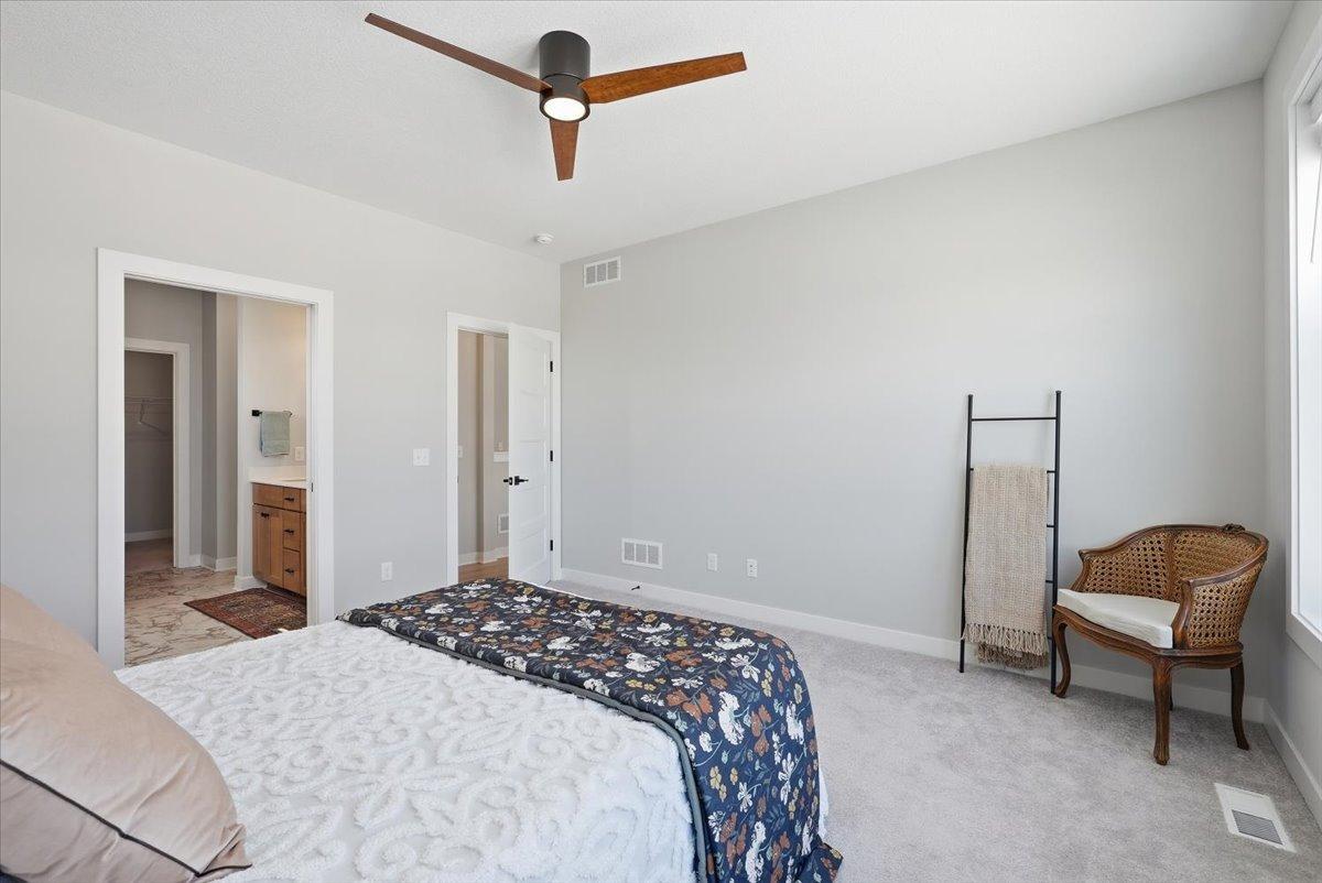 634 Elizabeth Way Property Photo 11