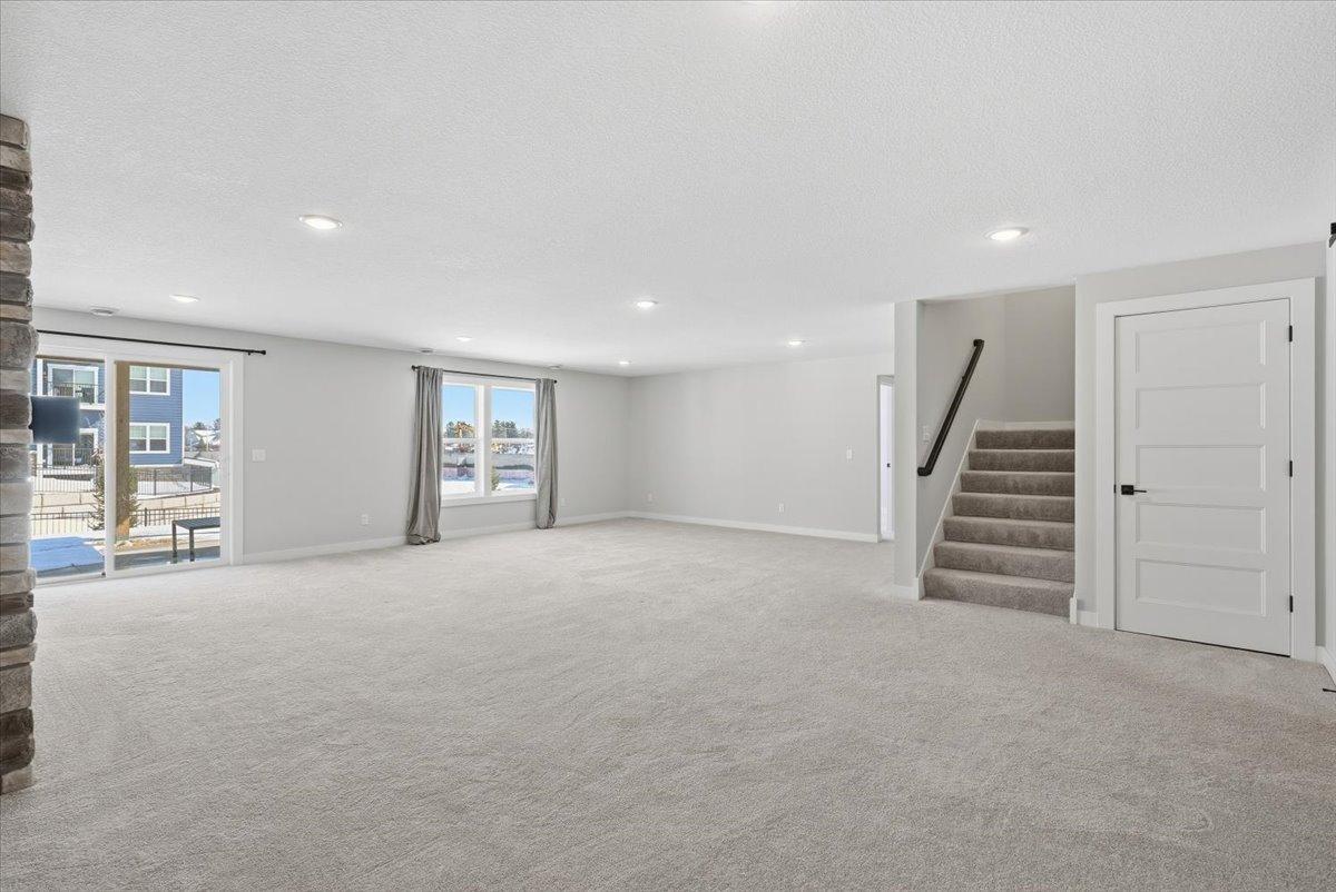 634 Elizabeth Way Property Photo 23