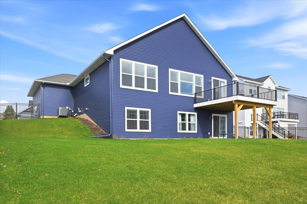 634 Elizabeth Way Property Photo 31
