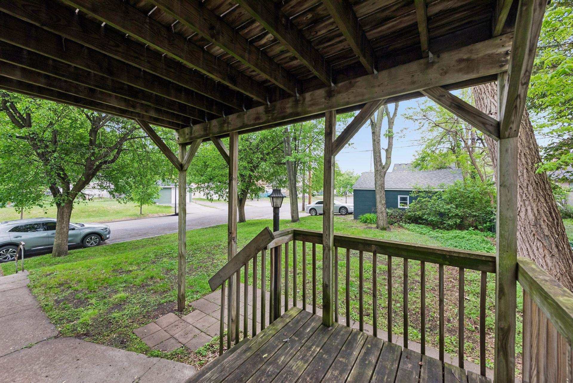 1282 Hewitt Ave Property Photo 40