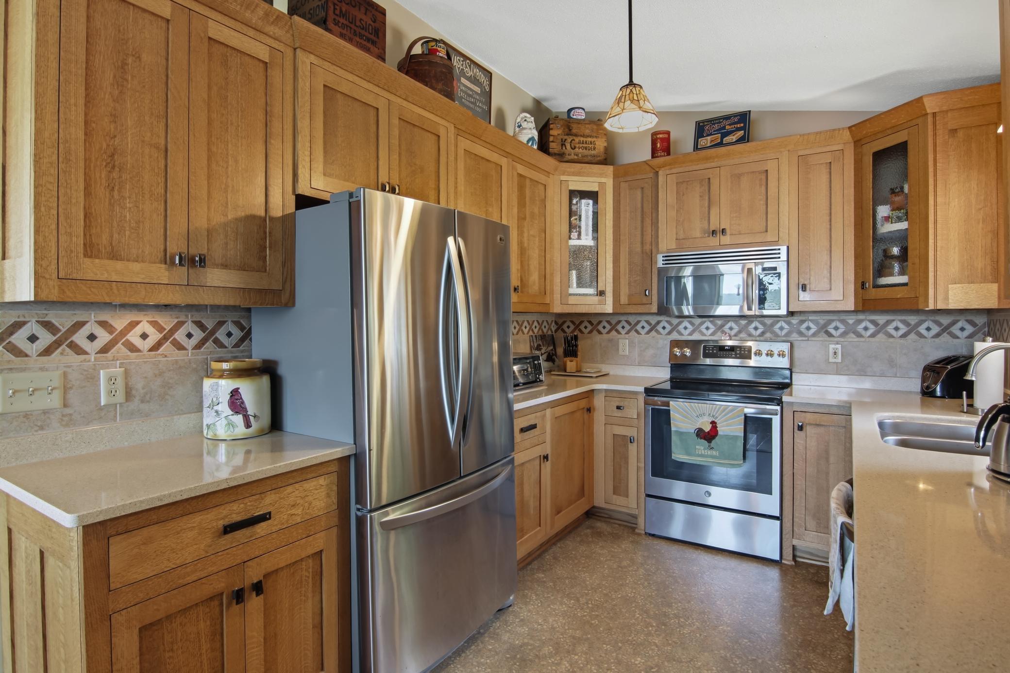 544 Bennett Avenue Property Photo 21