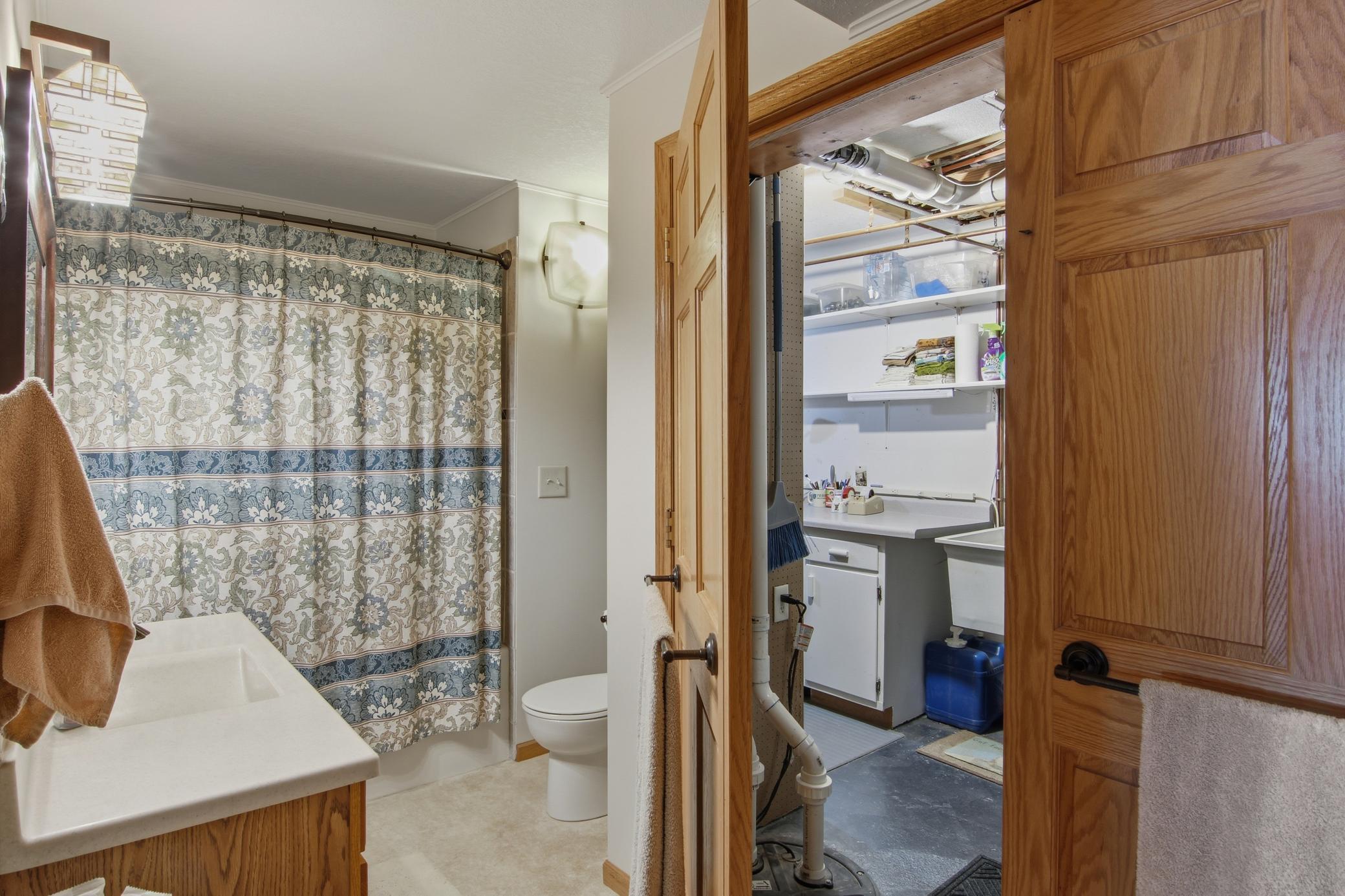 544 Bennett Avenue Property Photo 42