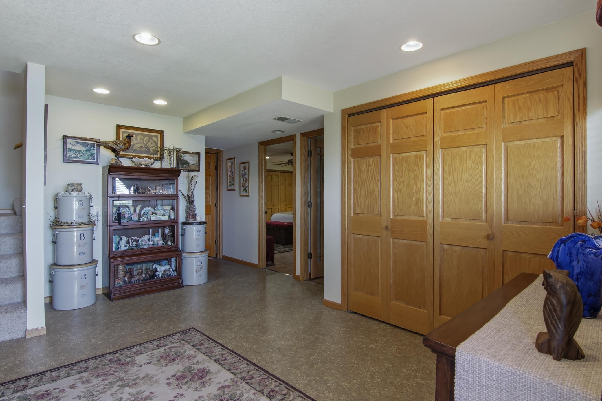 544 Bennett Avenue Property Photo 43