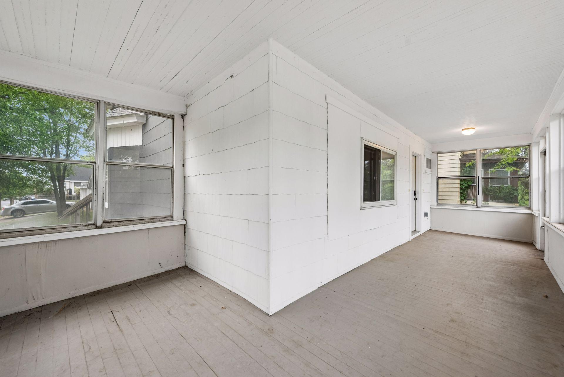 1282 Hewitt Avenue Property Photo 6
