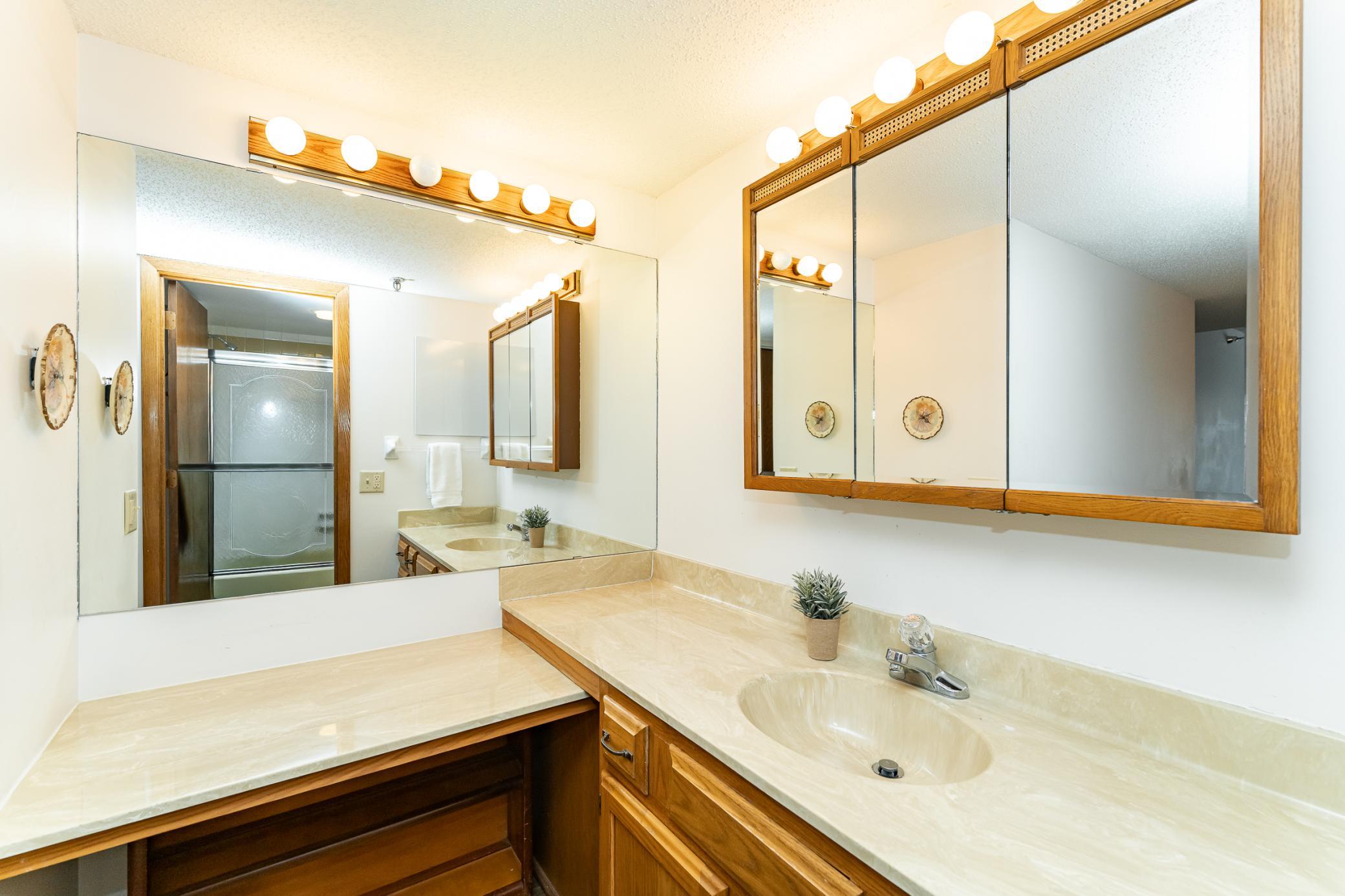 121 14th Street Ne 204 Property Photo 13