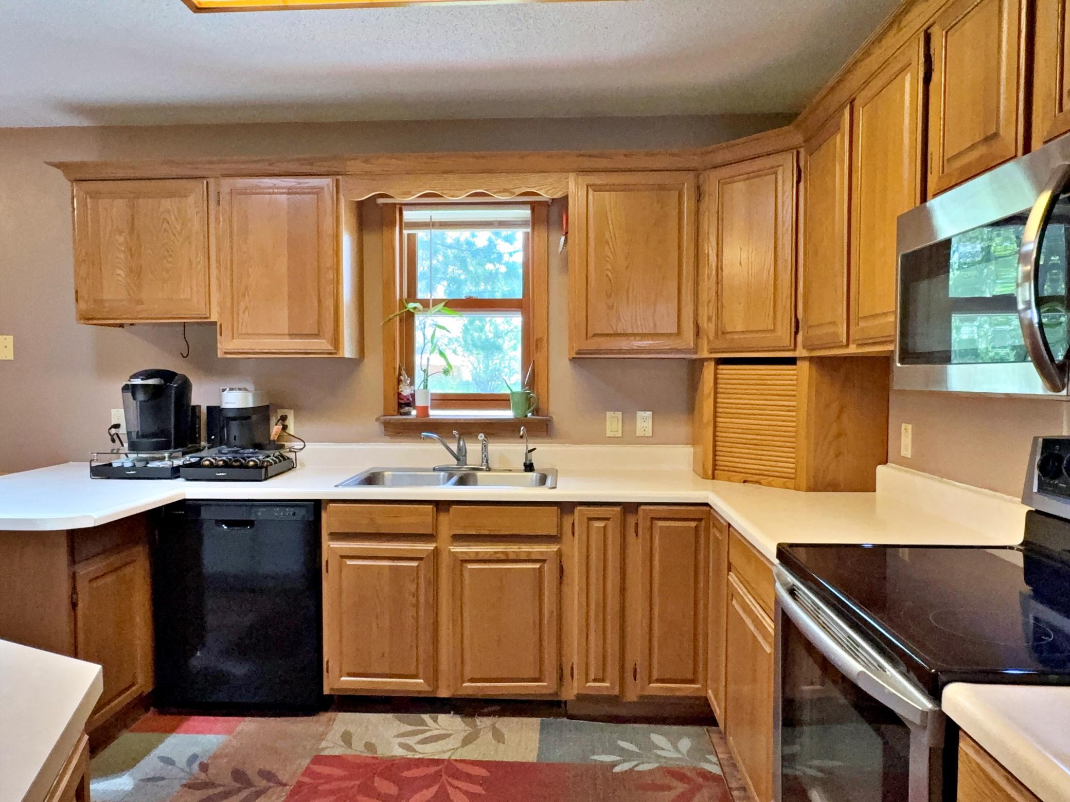 702 Washington Avenue S Property Photo 5