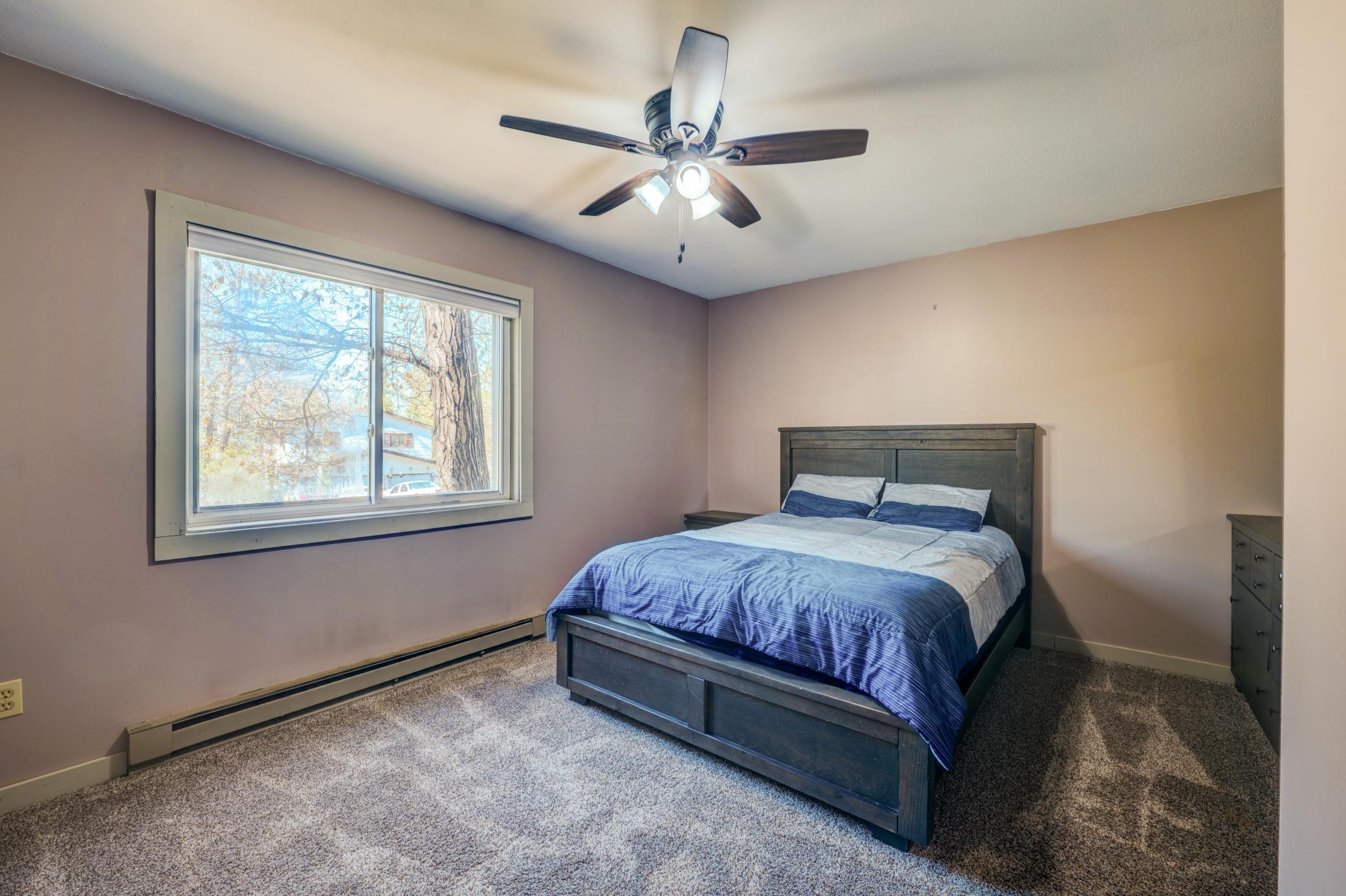 101 Summit Avenue W Property Photo 14