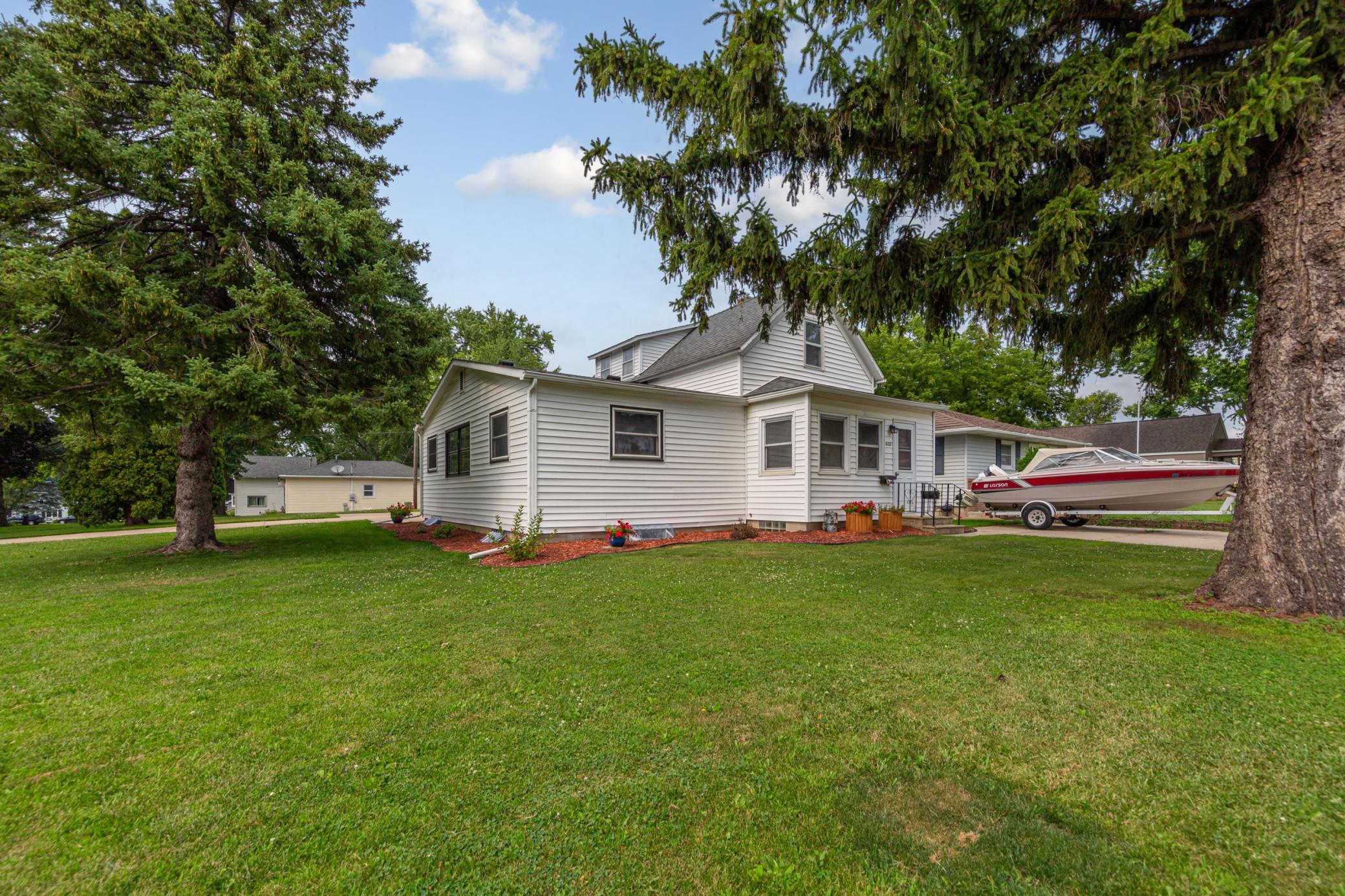 808 E Vine Street Property Photo 1
