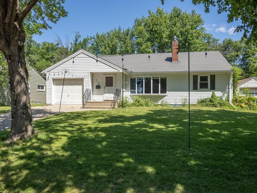 607 Swan Street Property Photo 1