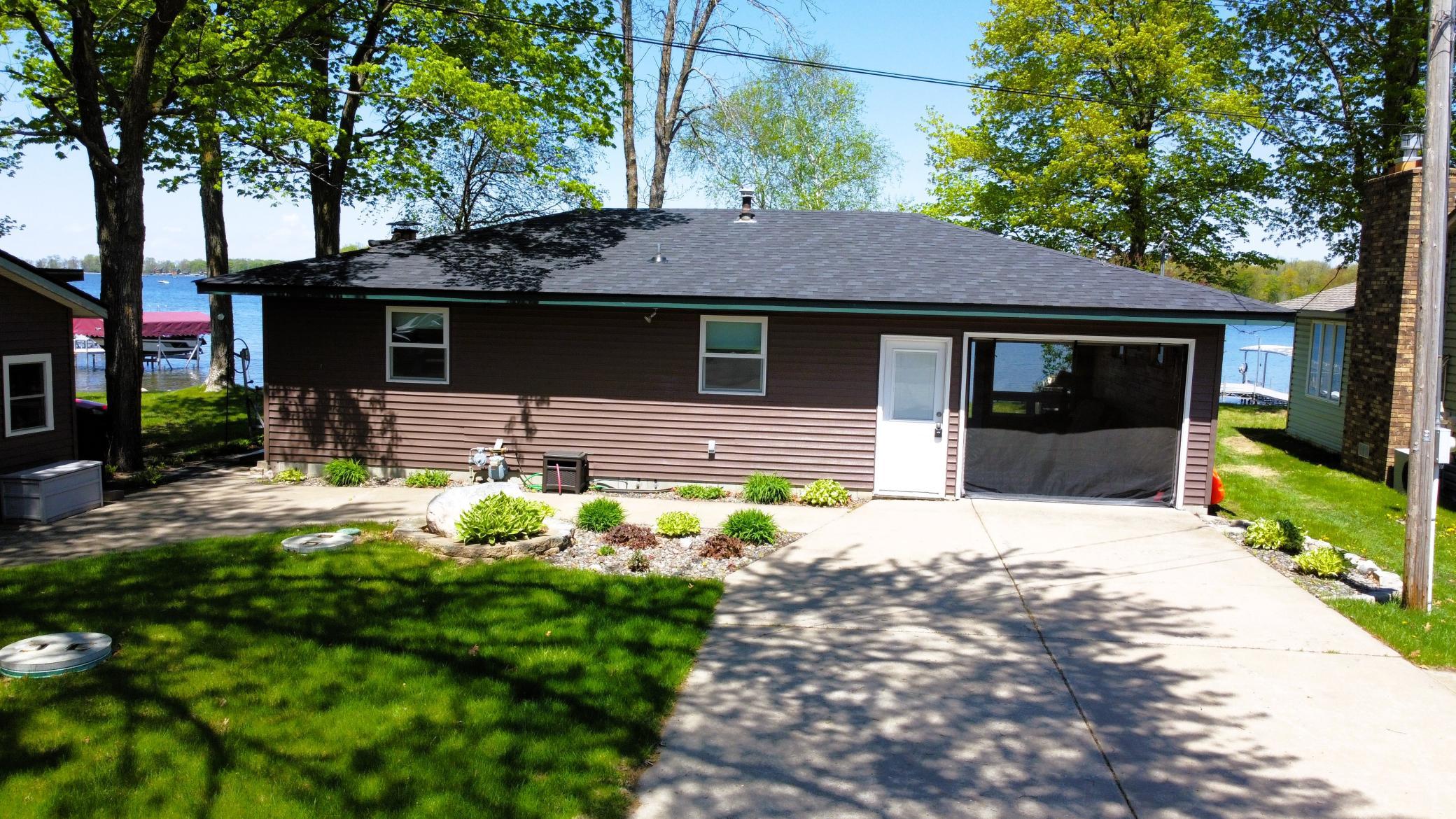 3178 Viewpoint Road Property Photo 6