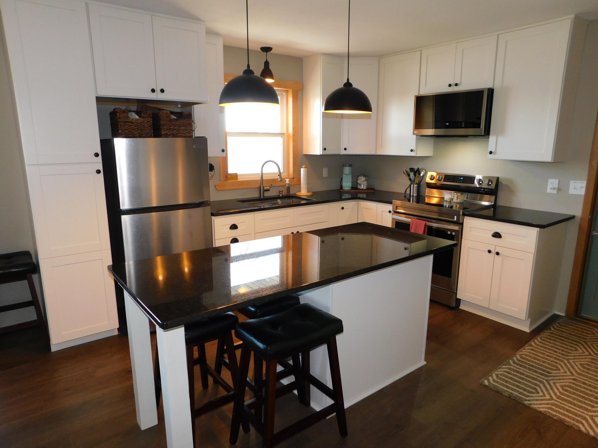 3178 Viewpoint Road Property Photo 8