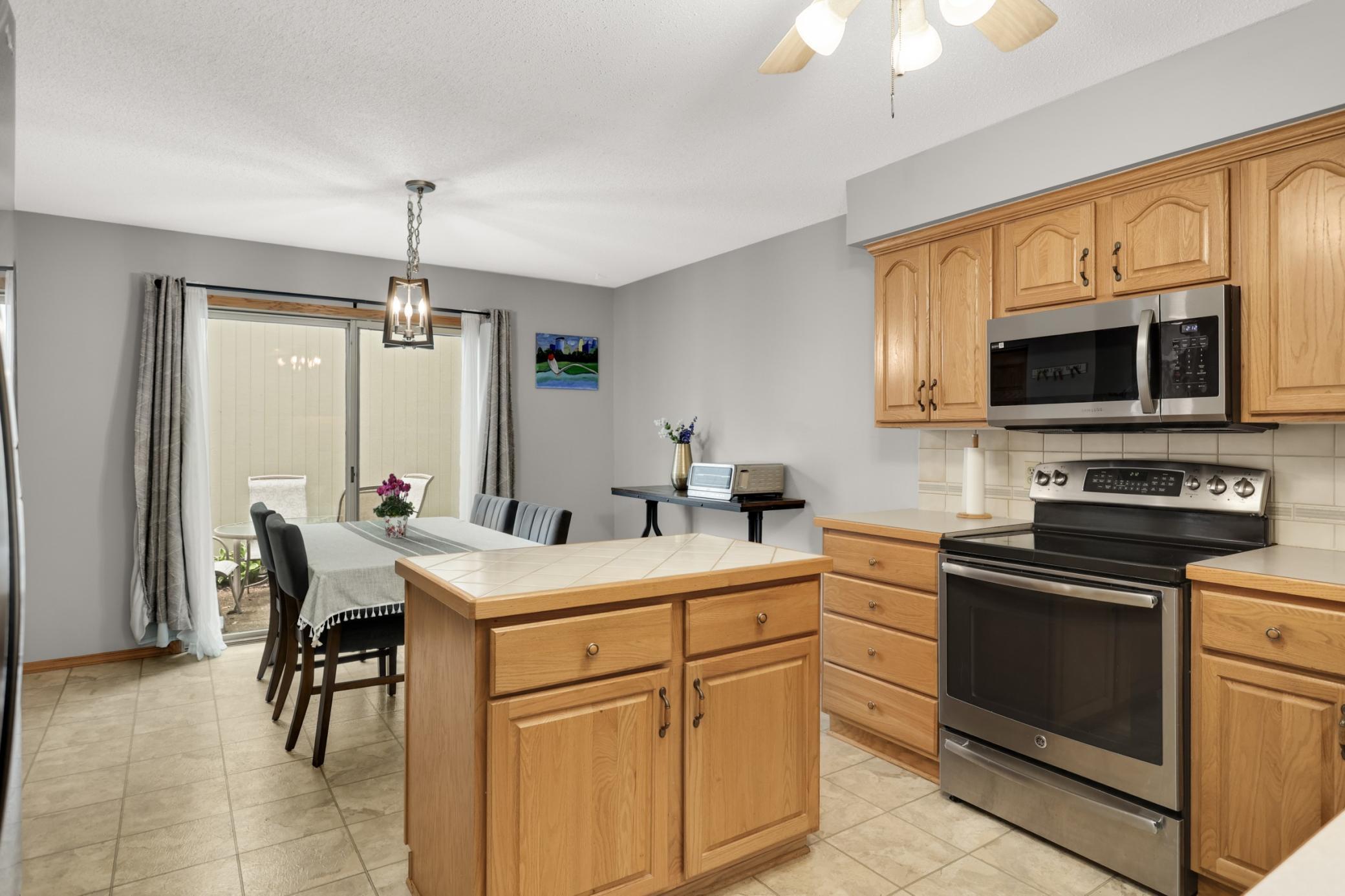 11140 Abbott Lane Property Photo 6