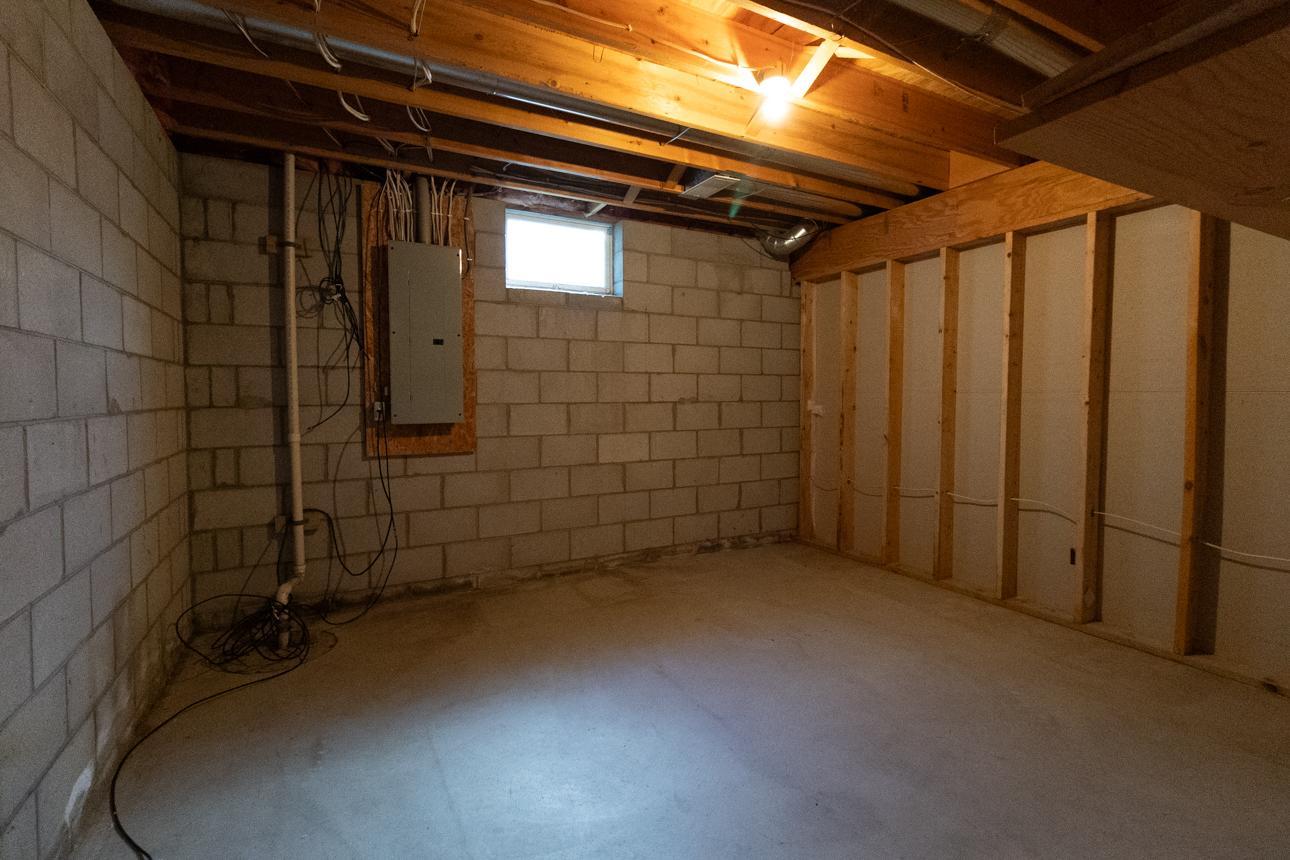 3440 Zircon Lane N Property Photo 45