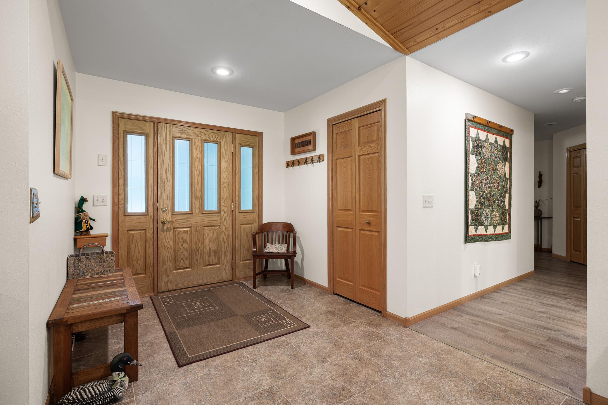 9809 Ravenswood Road Property Photo 4
