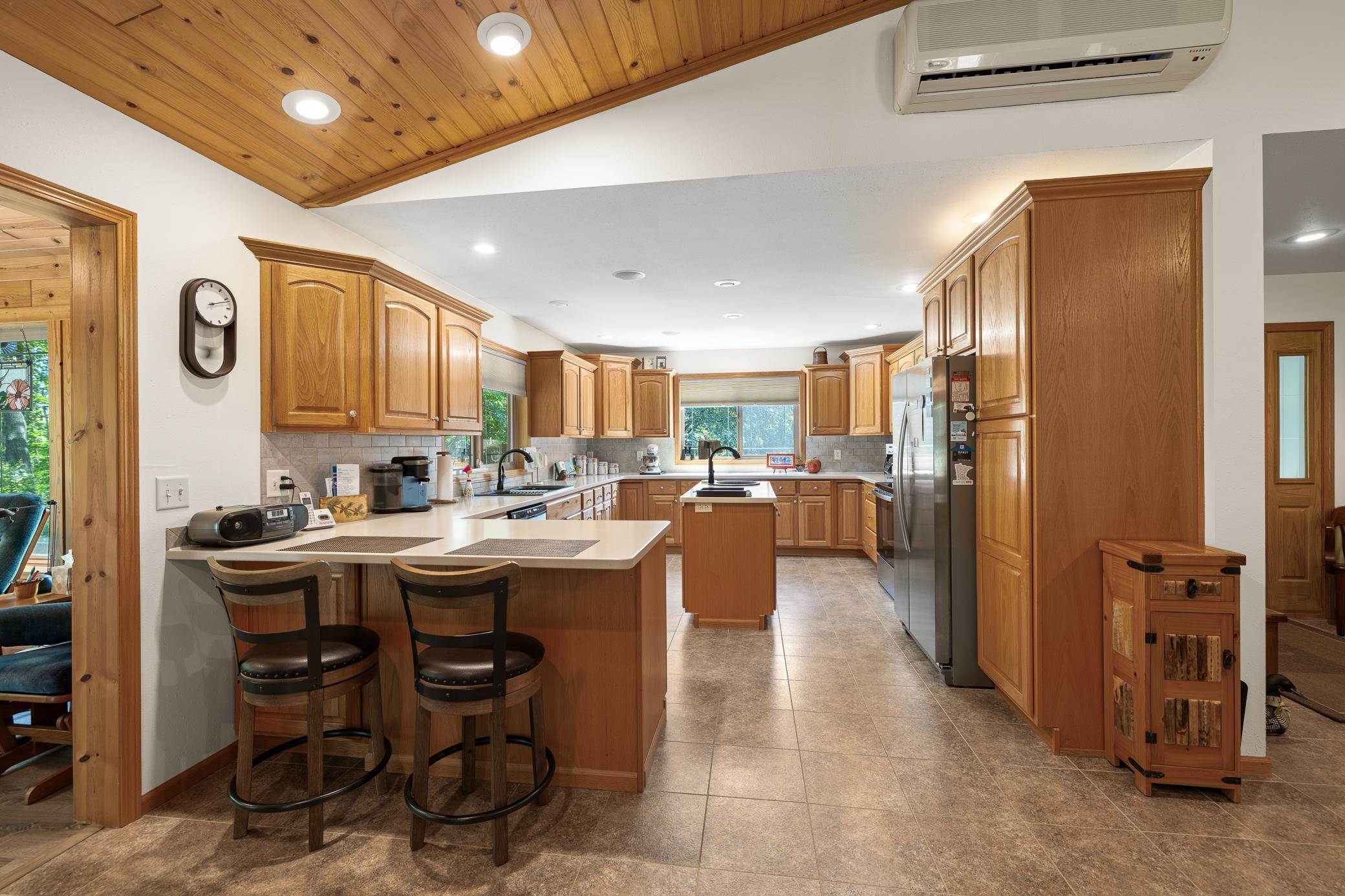 9809 Ravenswood Road Property Photo 7