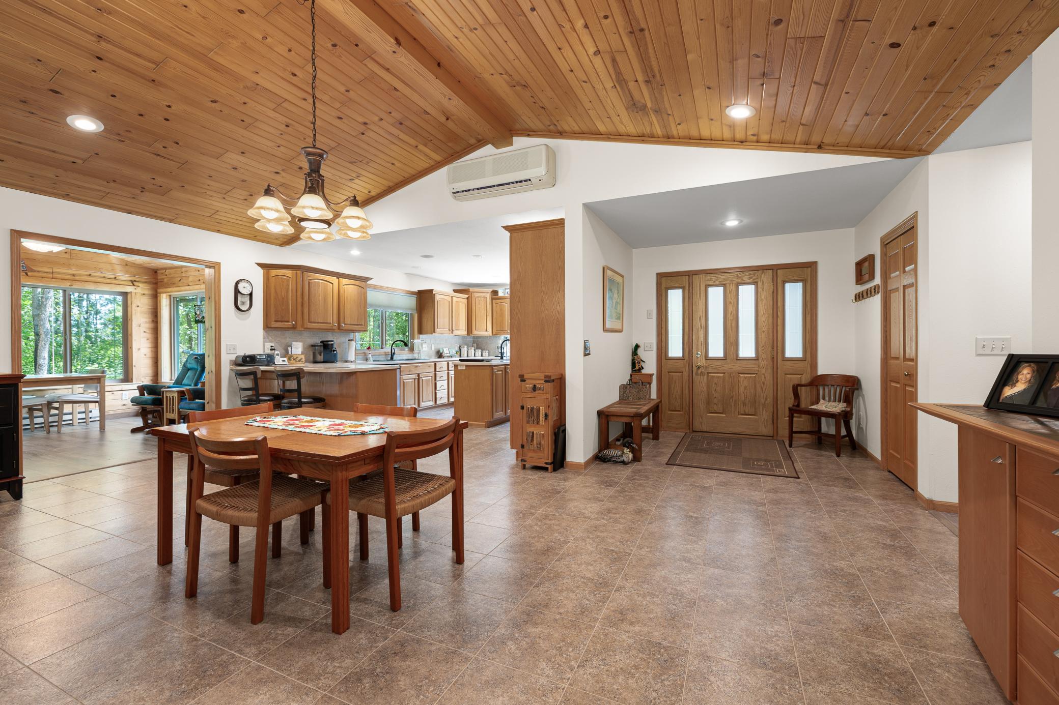 9809 Ravenswood Road Property Photo 11