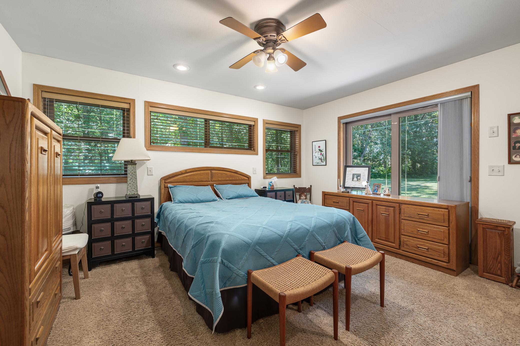 9809 Ravenswood Road Property Photo 13