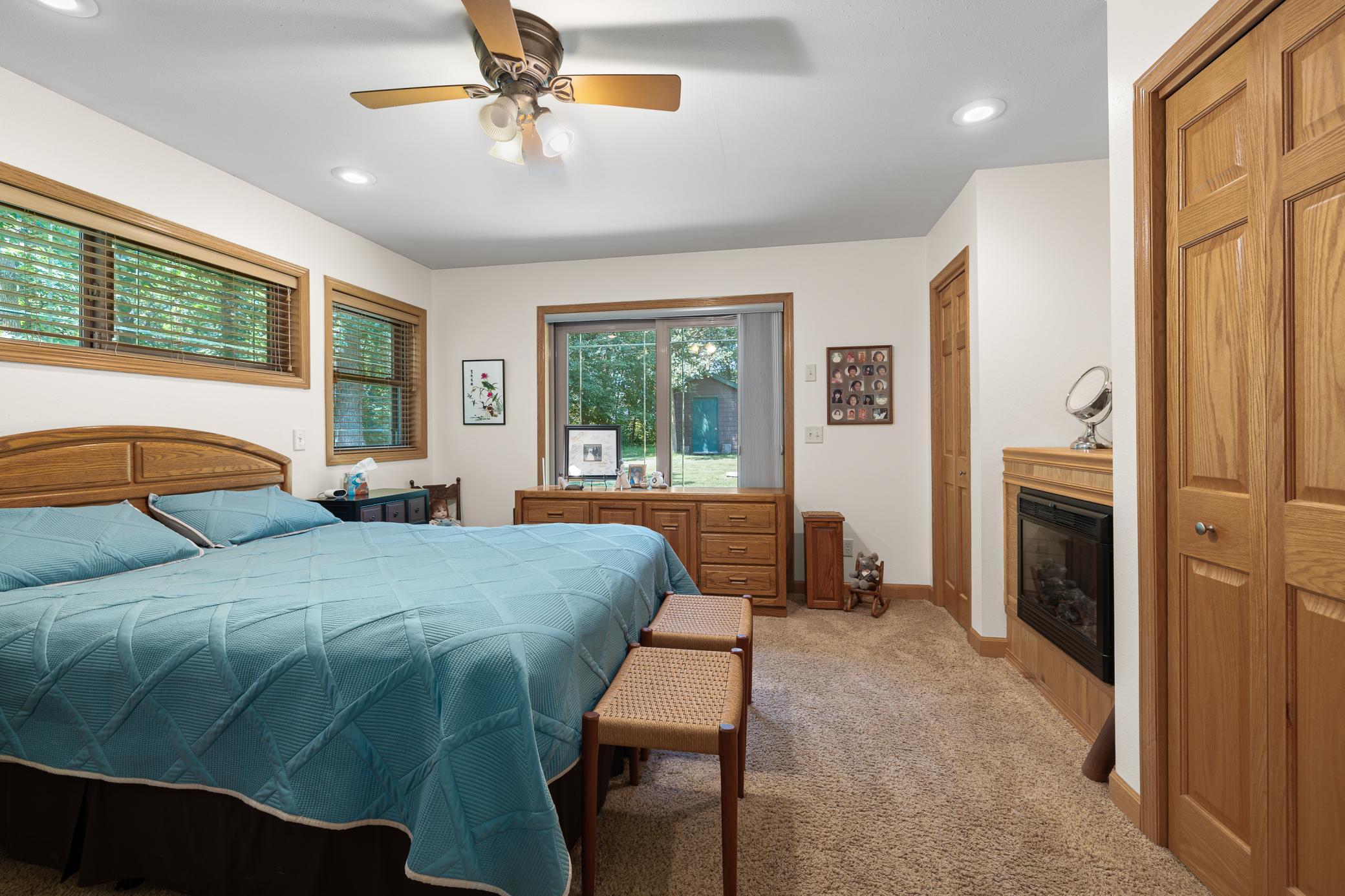 9809 Ravenswood Road Property Photo 14
