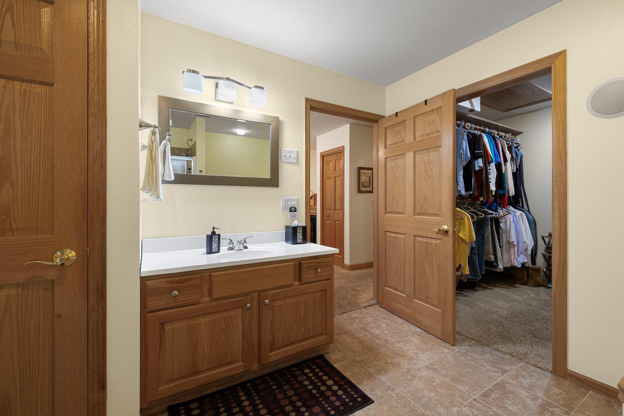 9809 Ravenswood Road Property Photo 17