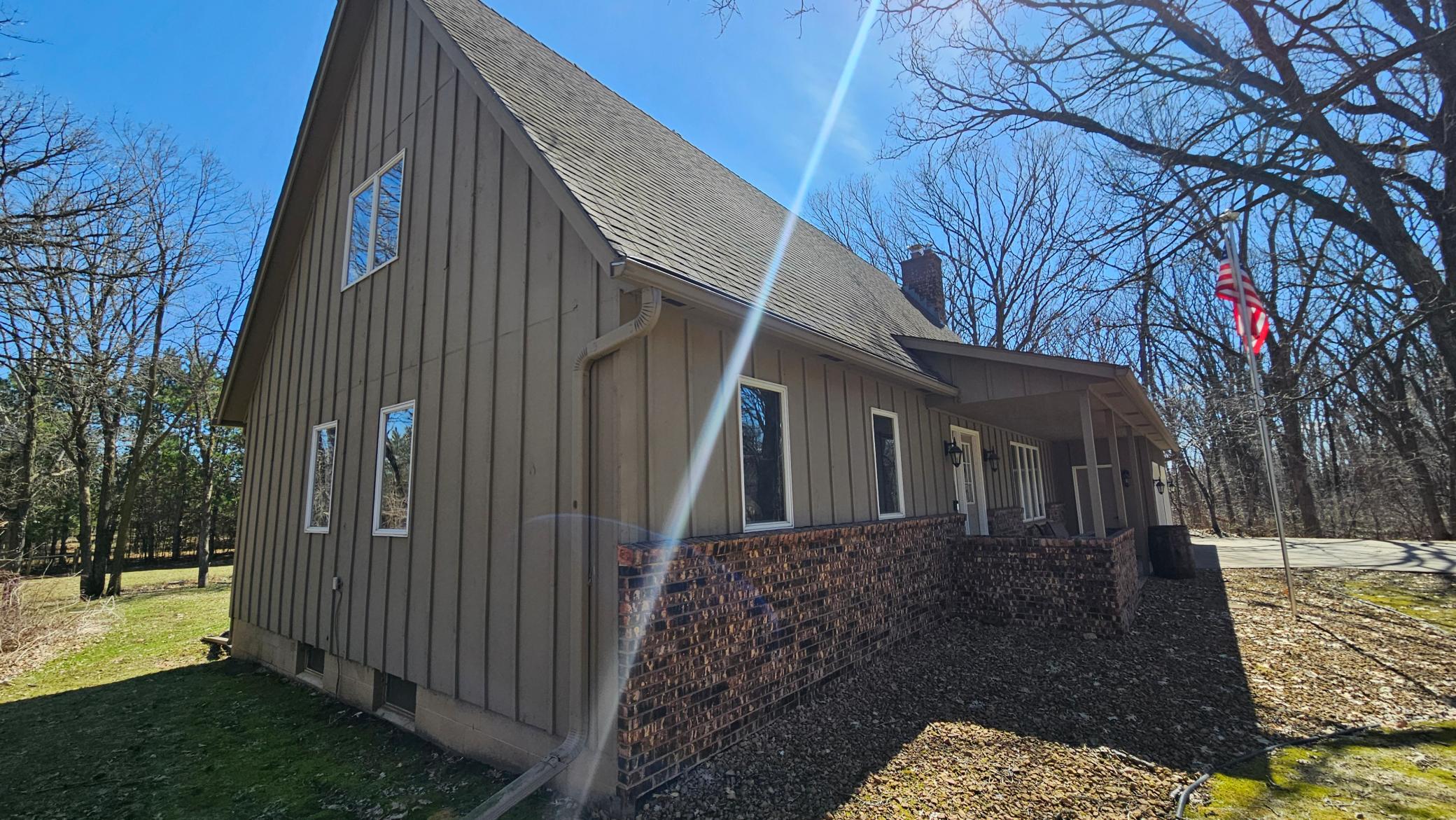 17140 Neill Path Property Photo 3